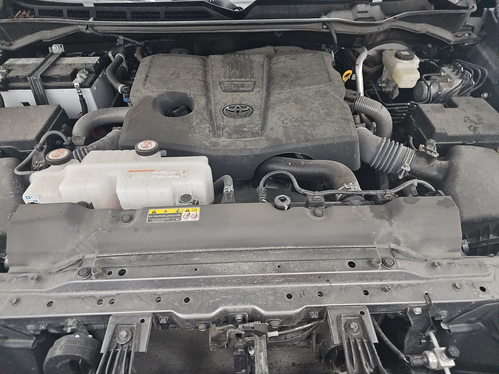 2024 Toyota Tundra SR5 AWD