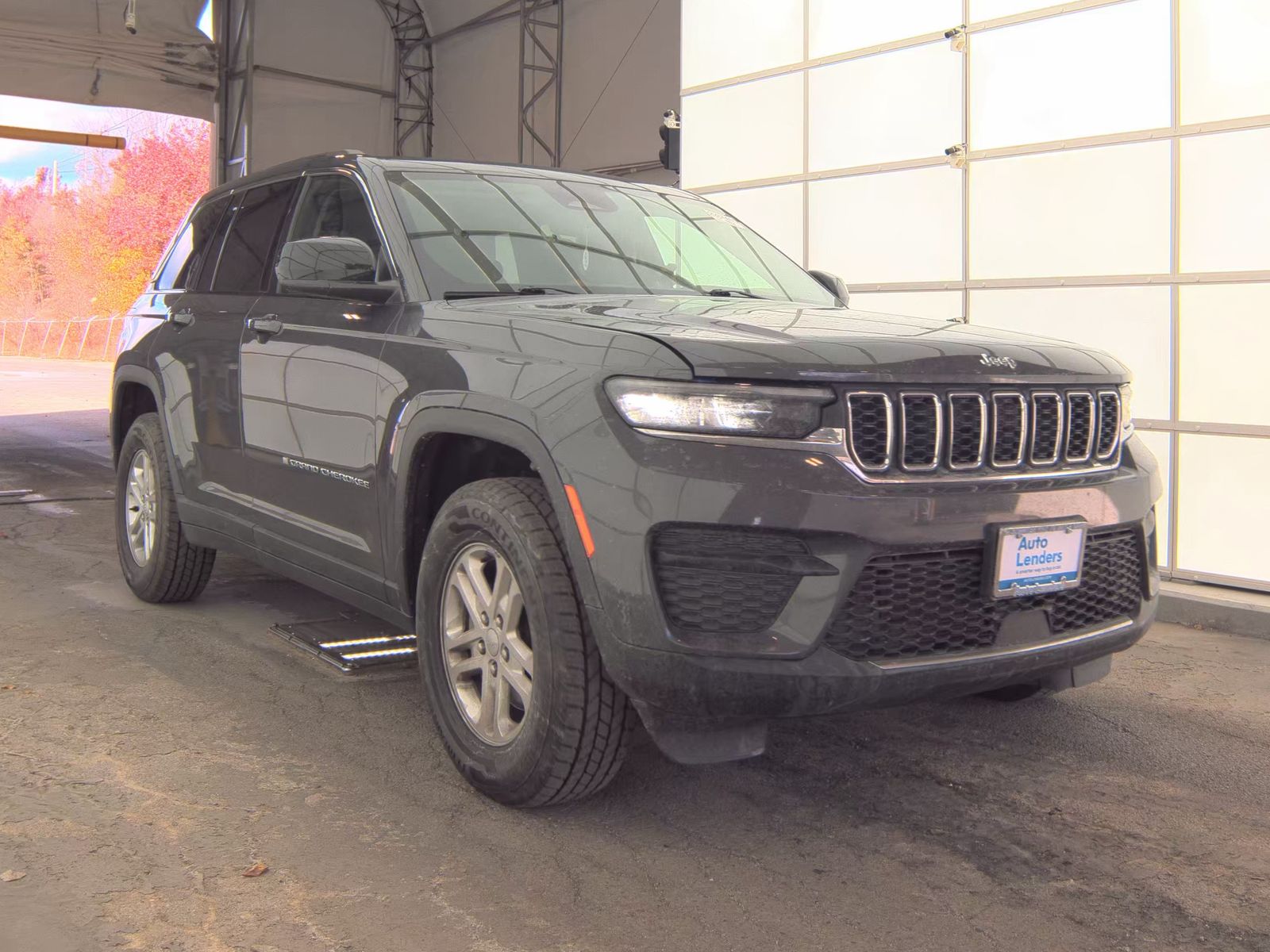 2023 Jeep Grand Cherokee Laredo AWD
