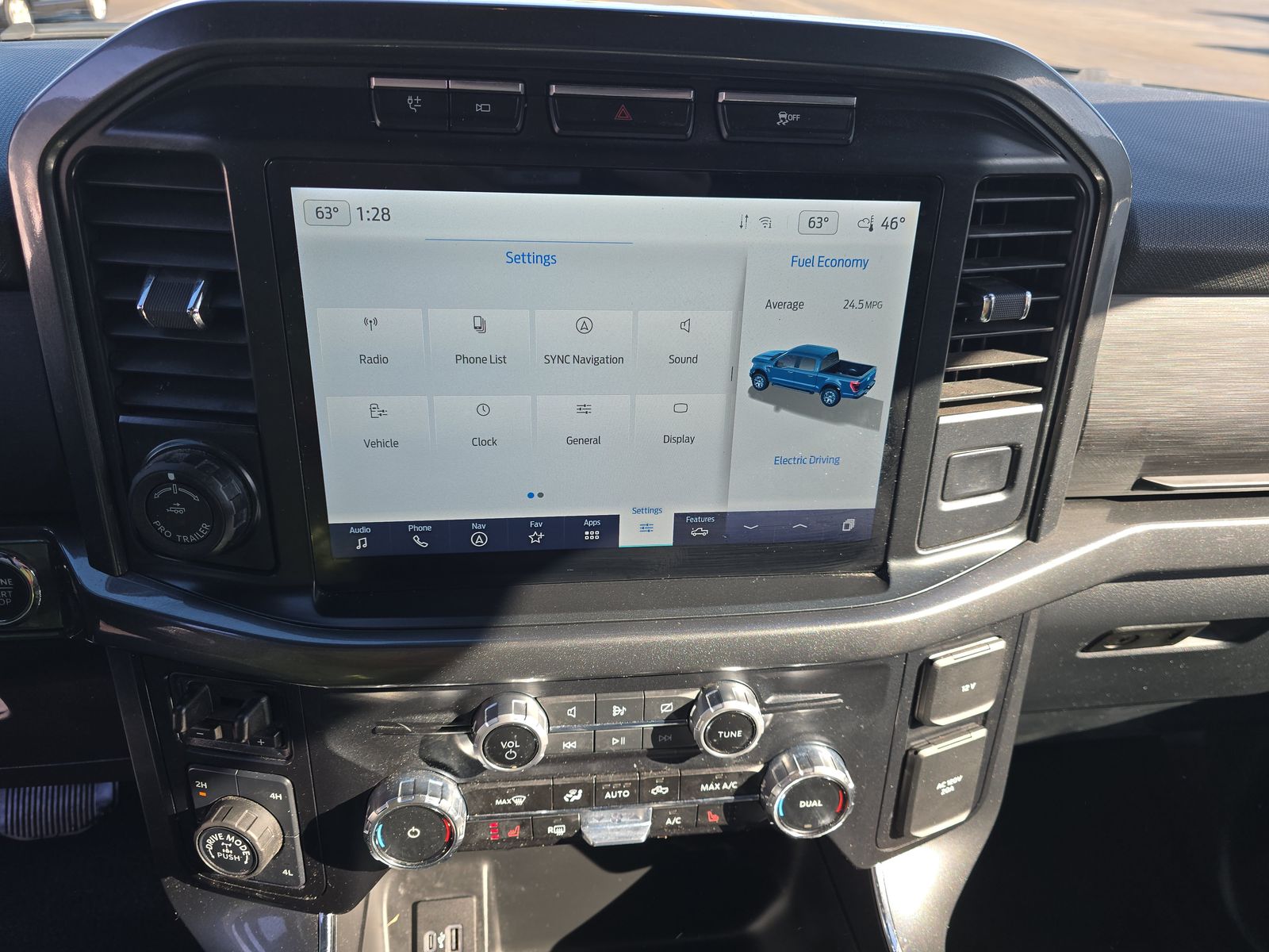 2023 Ford F-150 Hybrid XLT AWD