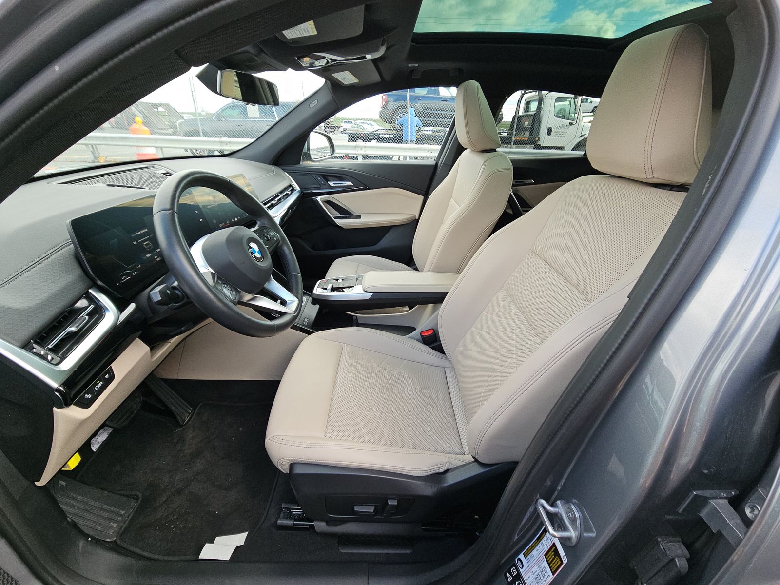 2025 BMW X2 xDrive28i AWD