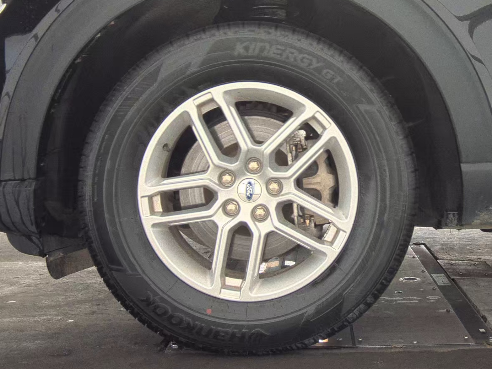 2025 Ford Explorer Active AWD