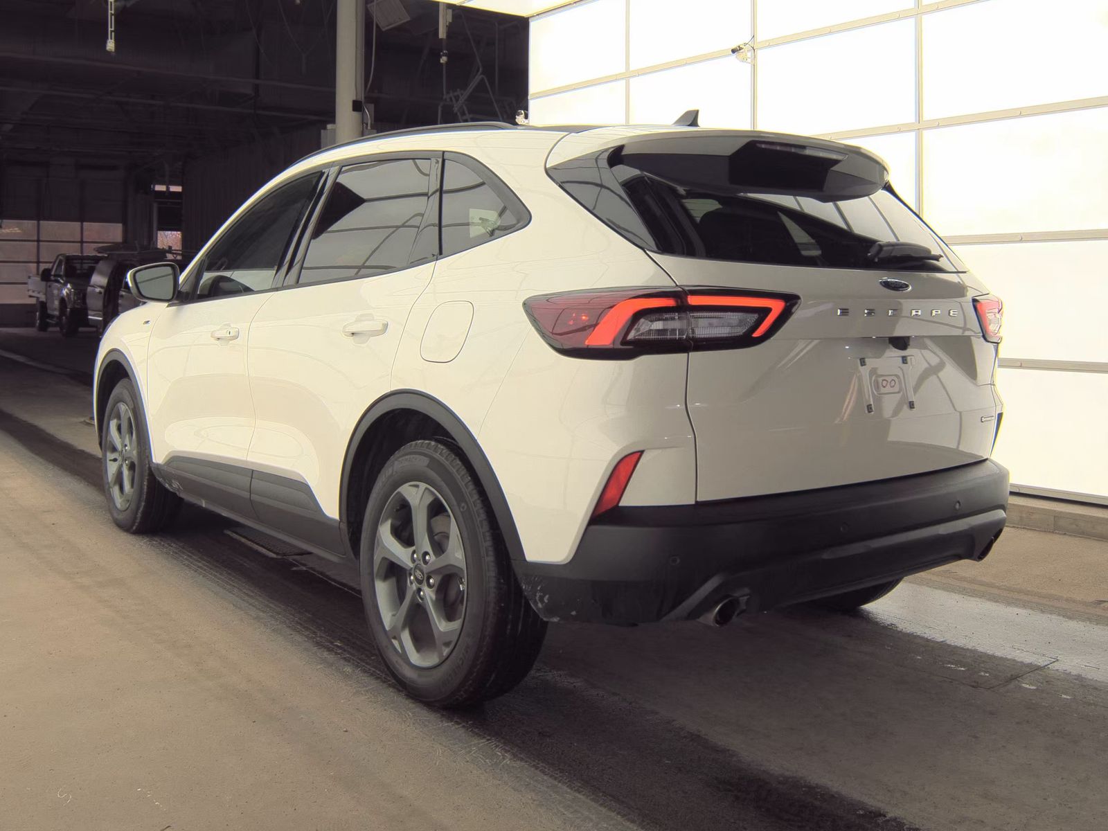 2025 Ford Escape Hybrid ST-Line Elite AWD