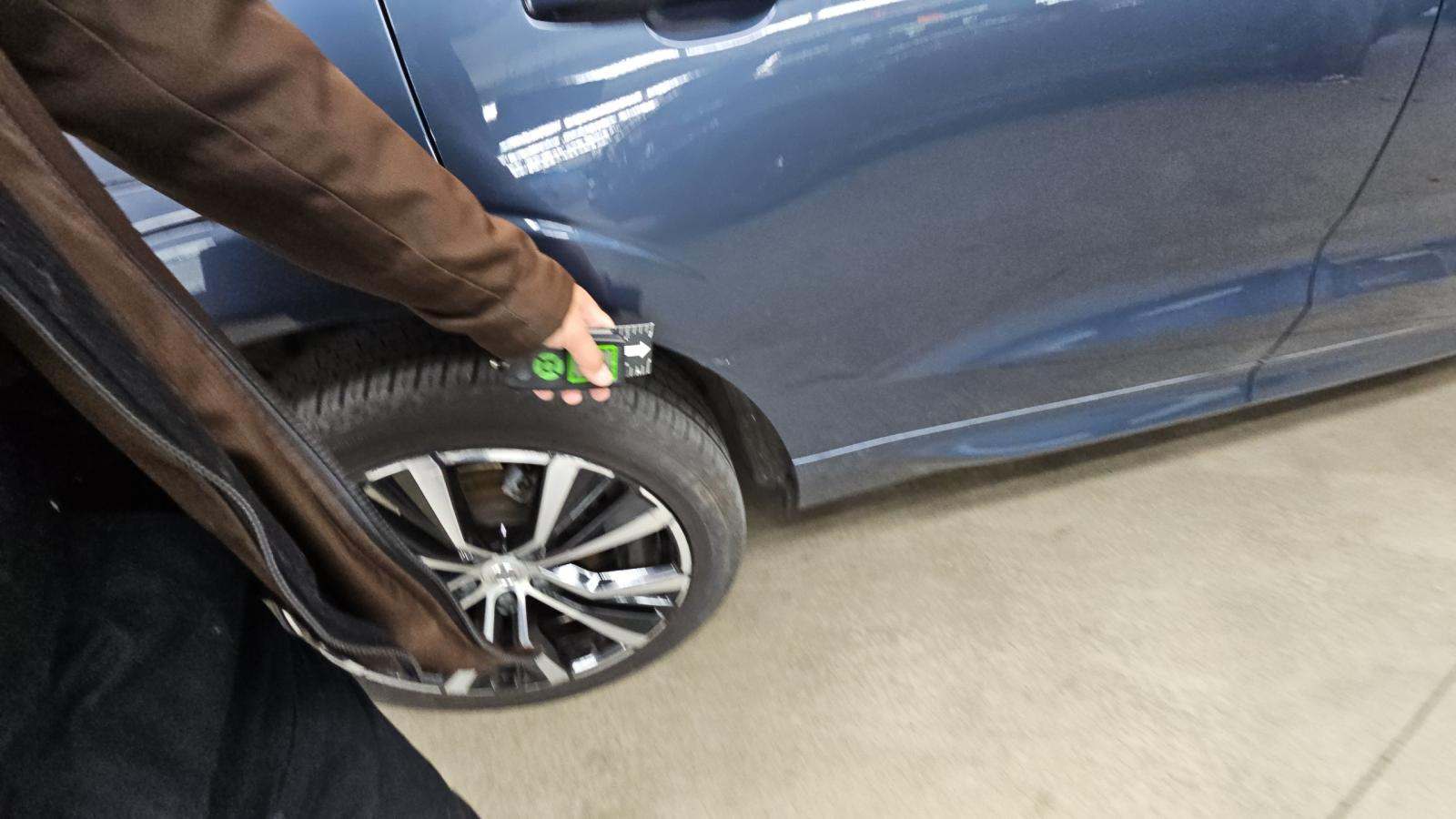 2024 Volvo XC60 B5 Plus AWD