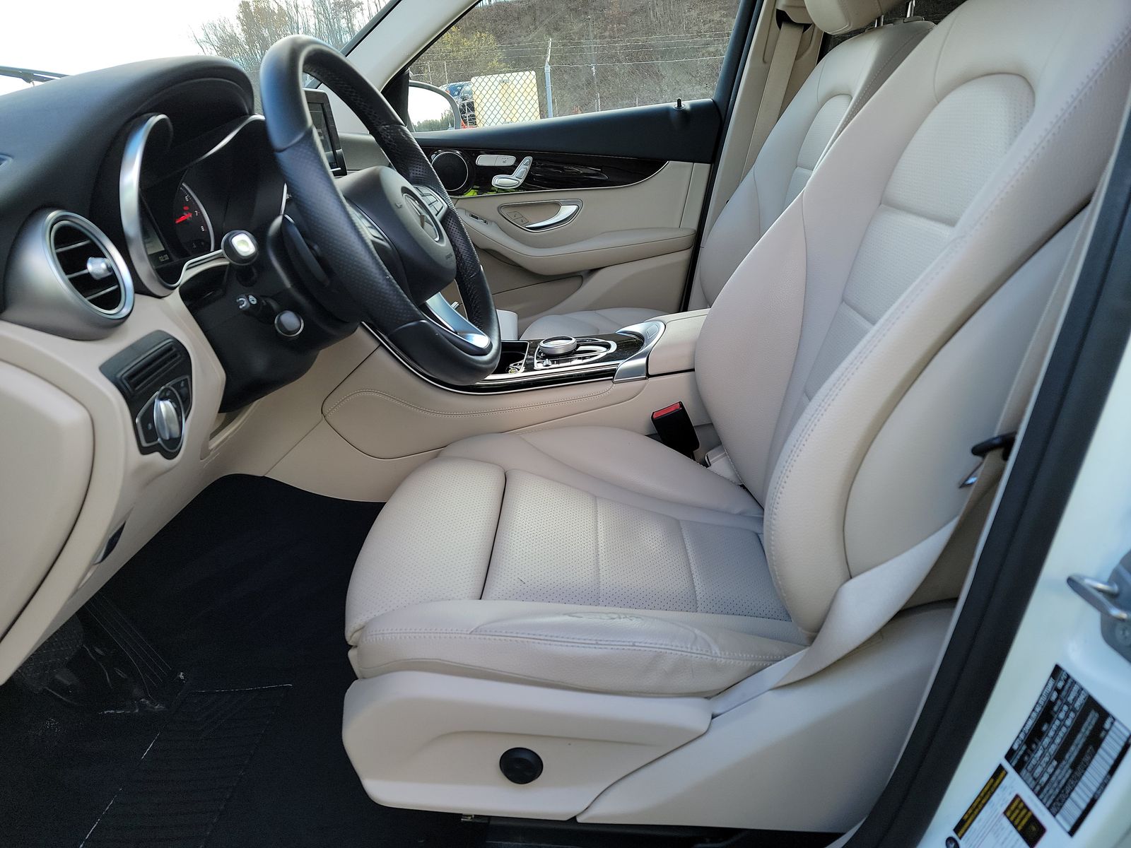 2018 Mercedes-Benz GLC GLC 300 AWD