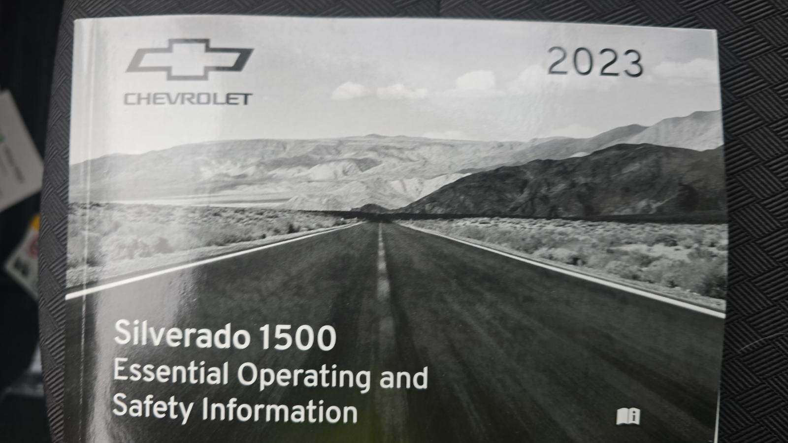 2023 Chevrolet Silverado 1500 LT AWD