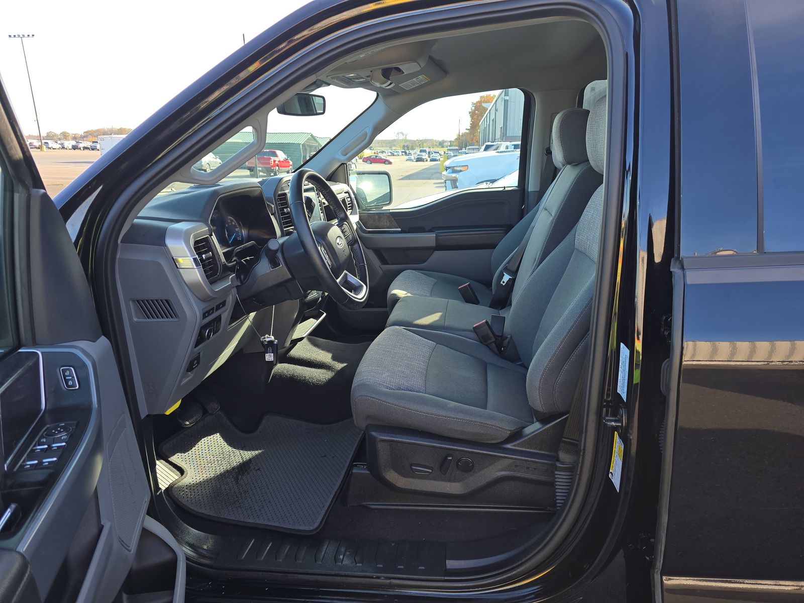 2023 Ford F-150 XLT AWD