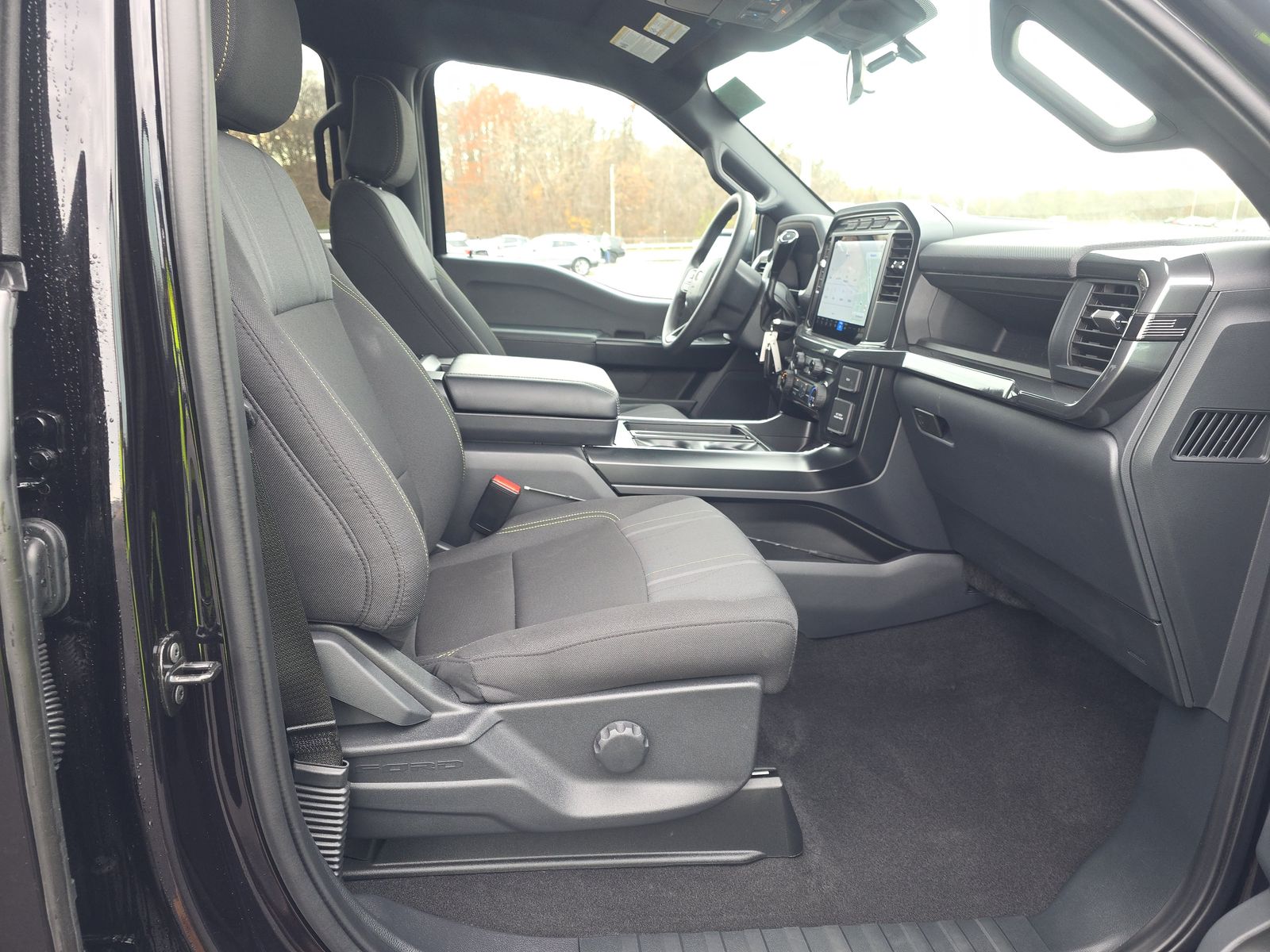 2024 Ford F-150 STX AWD