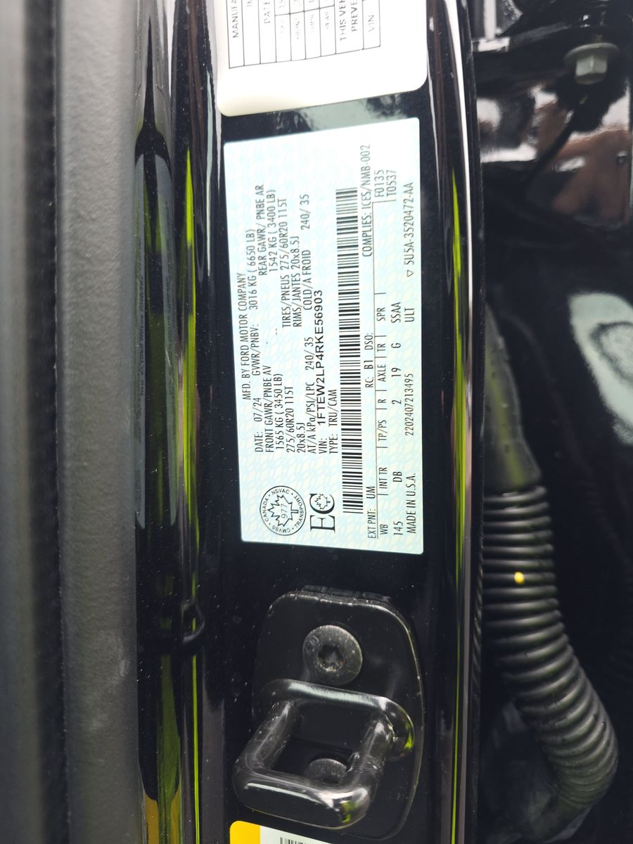 2024 Ford F-150 STX AWD