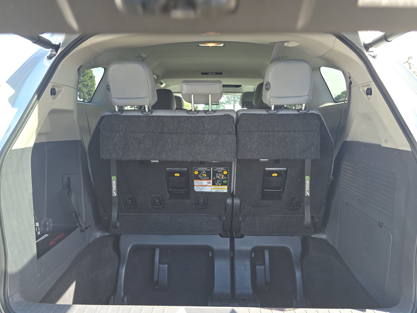 2024 Toyota Sienna XLE FWD