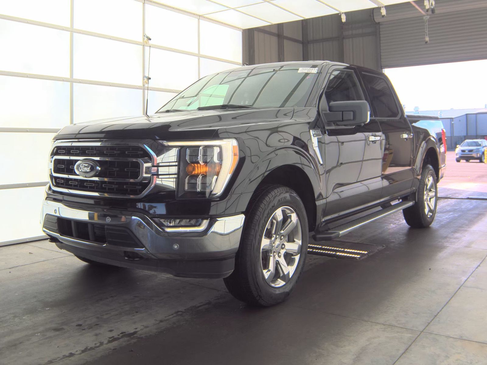 2023 Ford F-150 XLT AWD