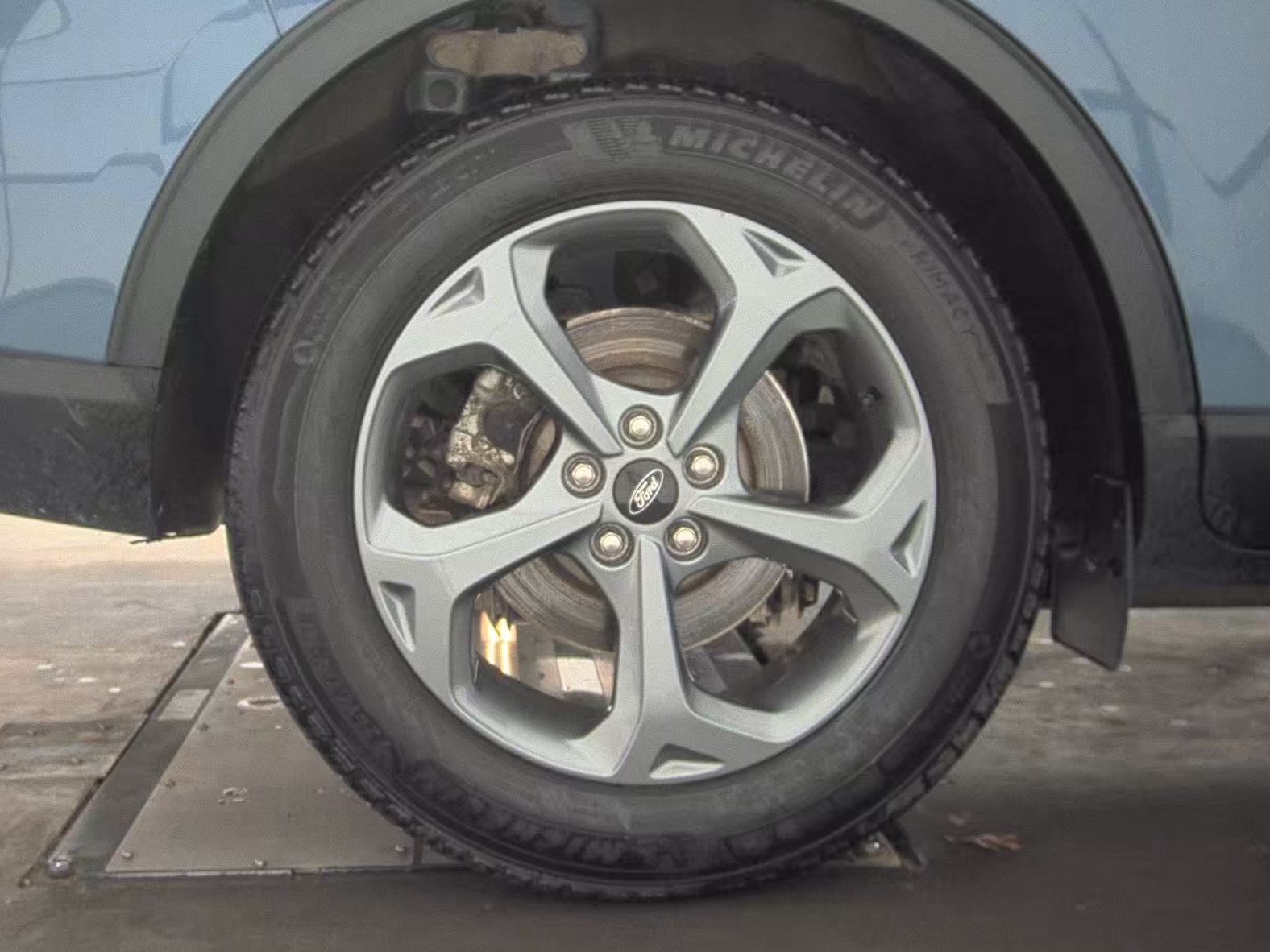 2025 Ford Escape Hybrid ST-Line FWD