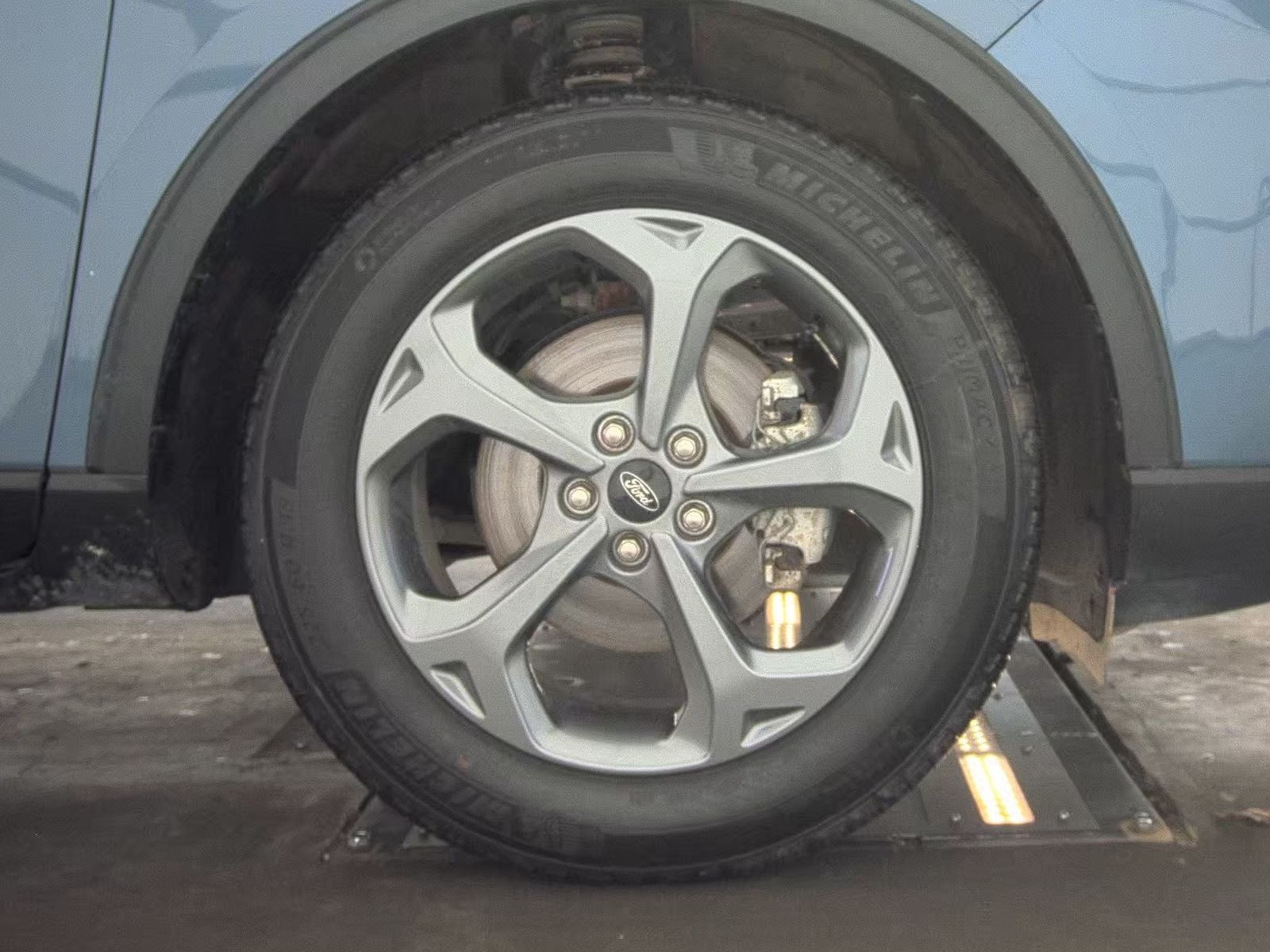 2025 Ford Escape Hybrid ST-Line FWD