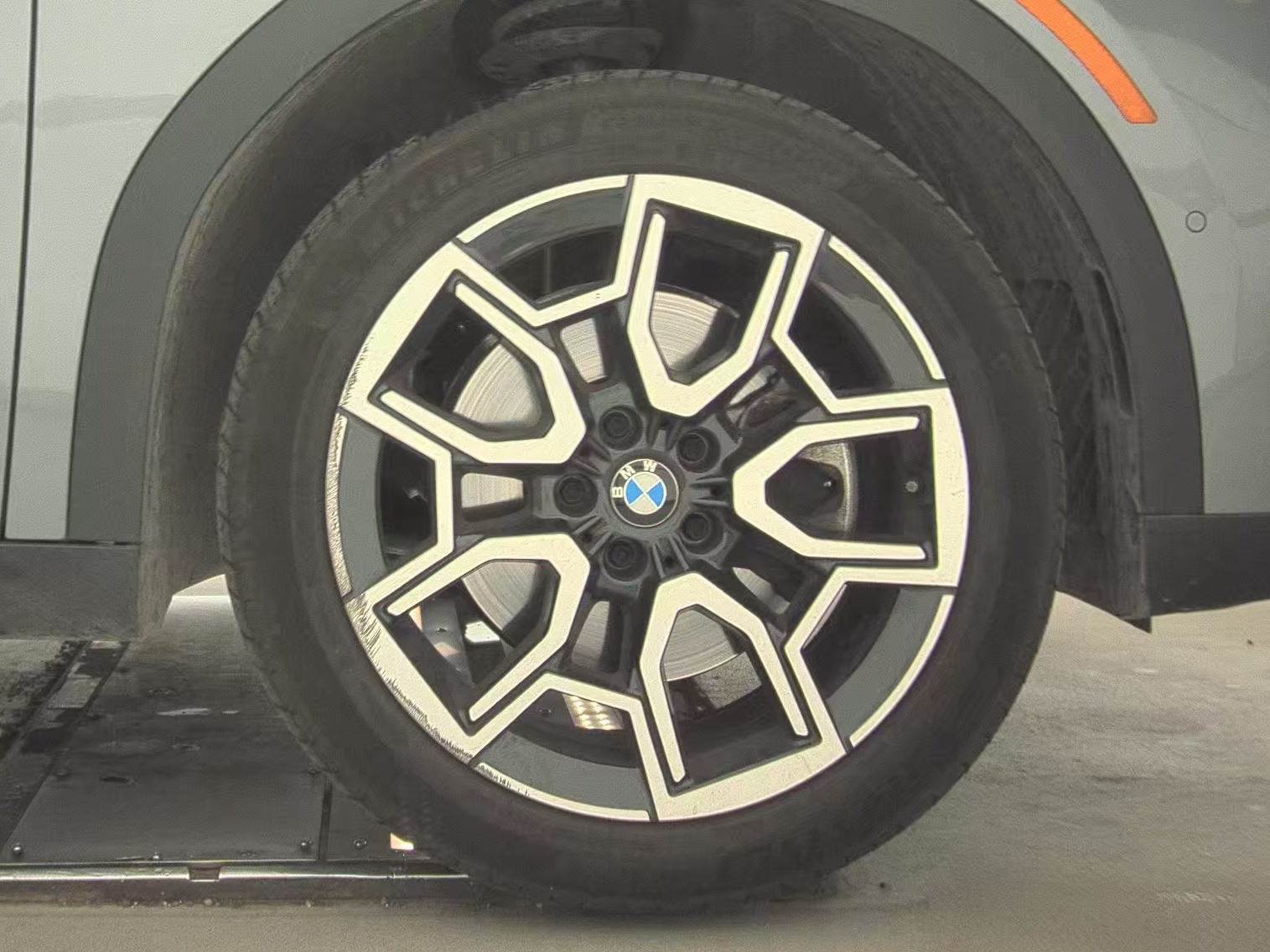 2025 BMW X2 xDrive28i AWD