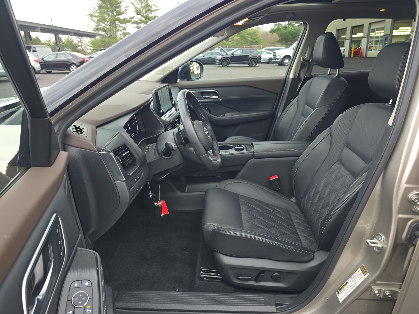 2023 Nissan Rogue Platinum AWD