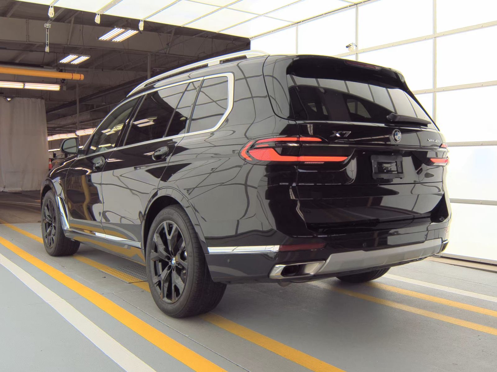 2023 BMW X7 xDrive40i AWD