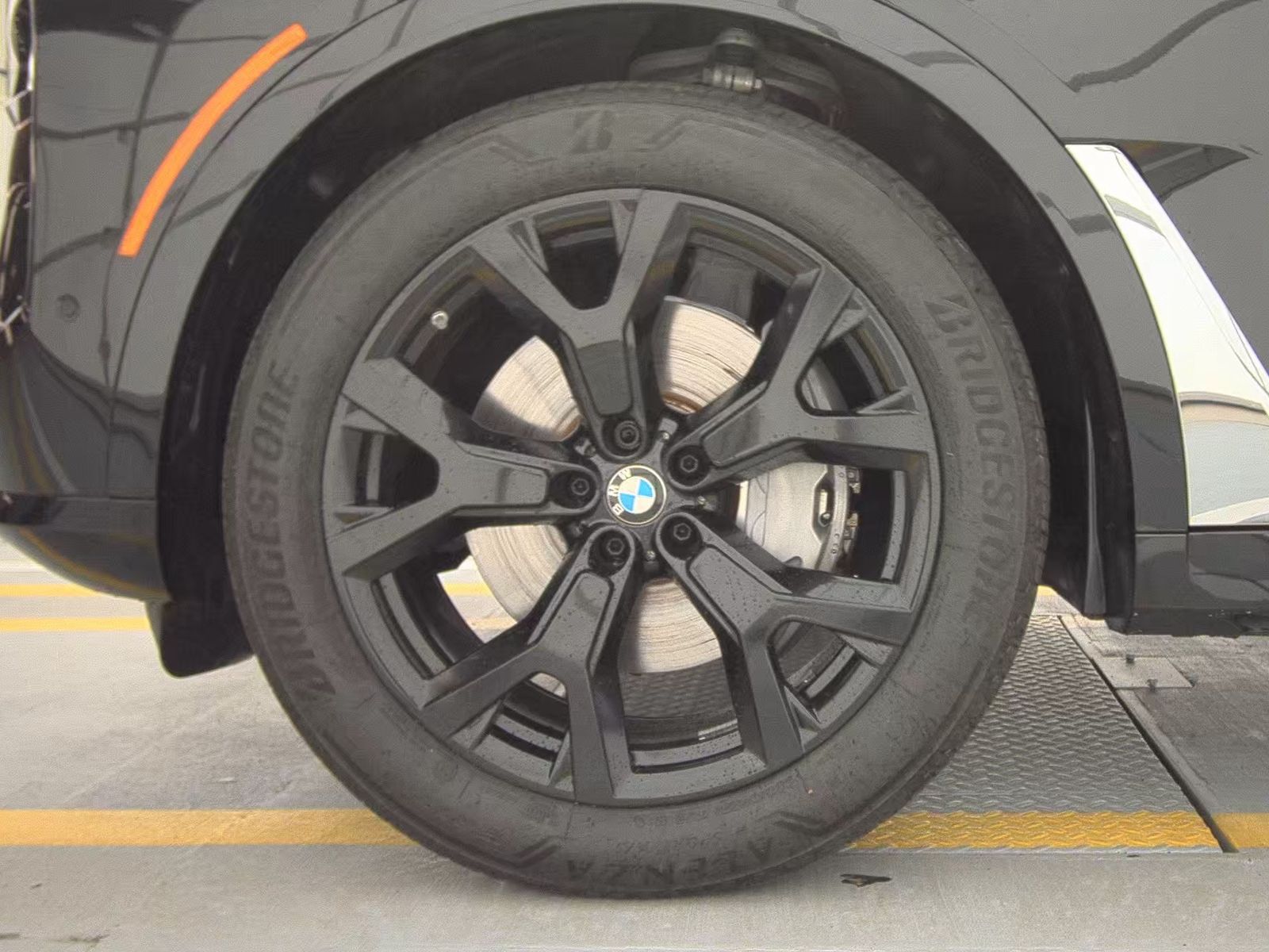 2023 BMW X7 xDrive40i AWD