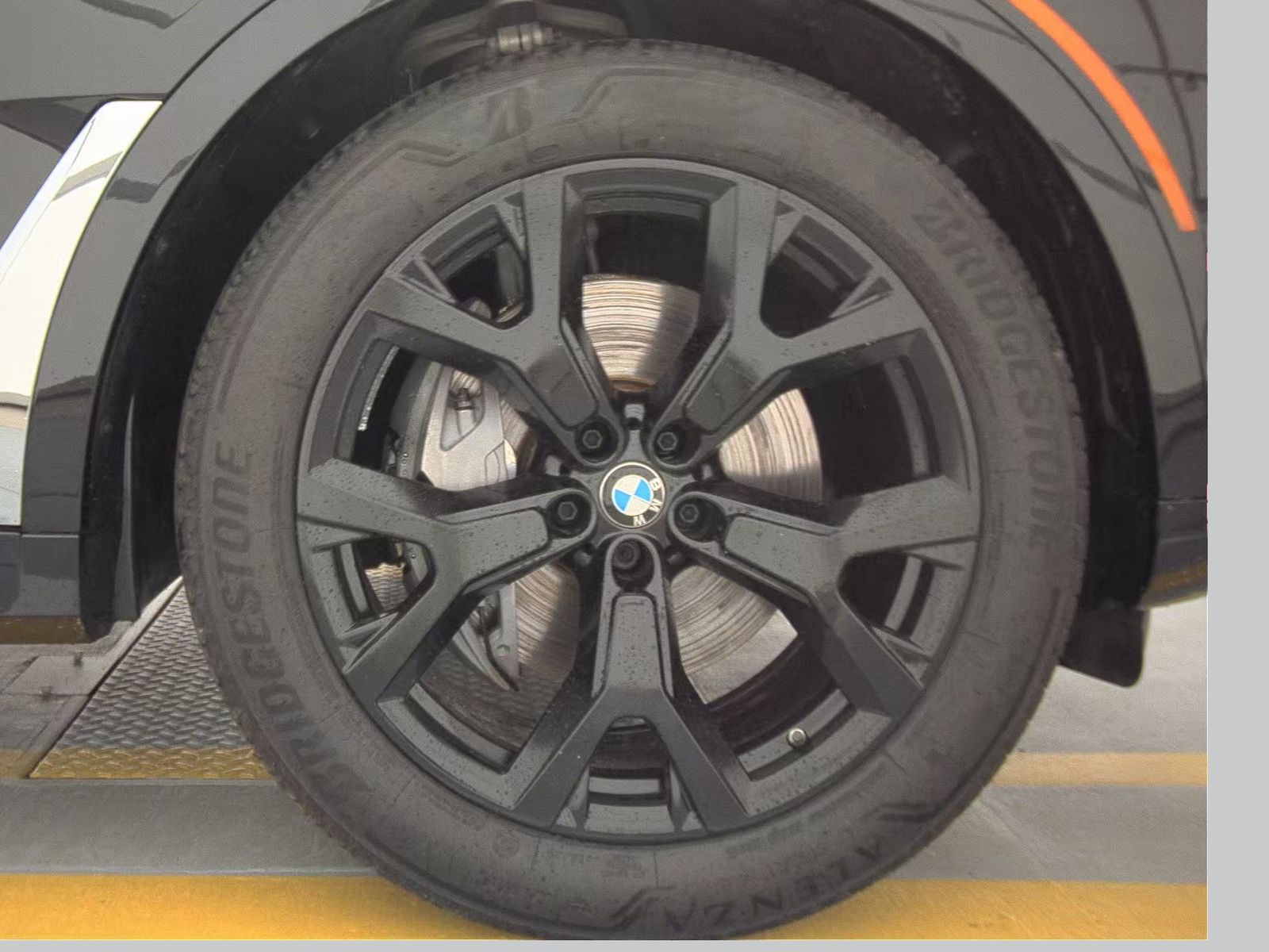 2023 BMW X7 xDrive40i AWD