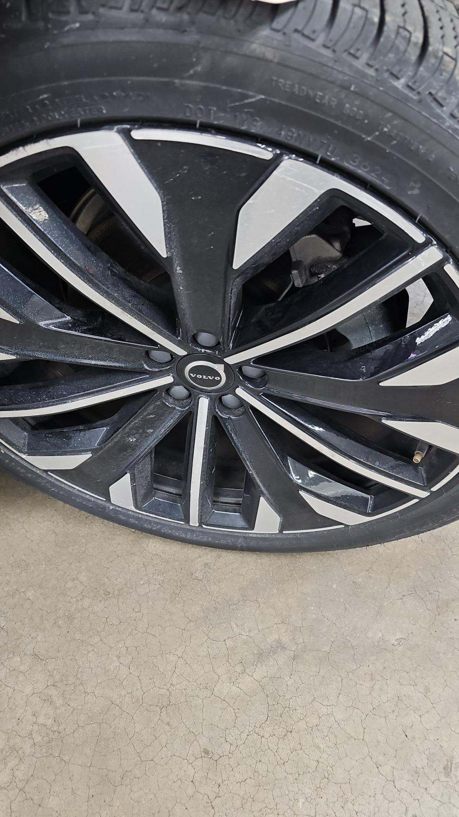 2025 Volvo XC90 B6 Plus AWD