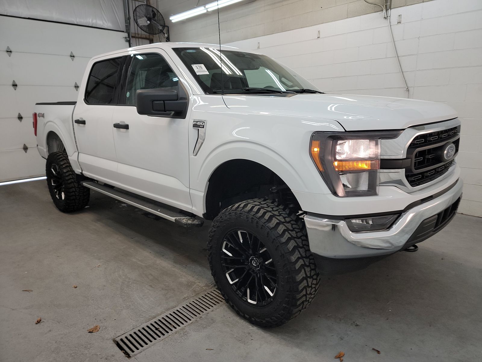 2023 Ford F-150 XLT AWD