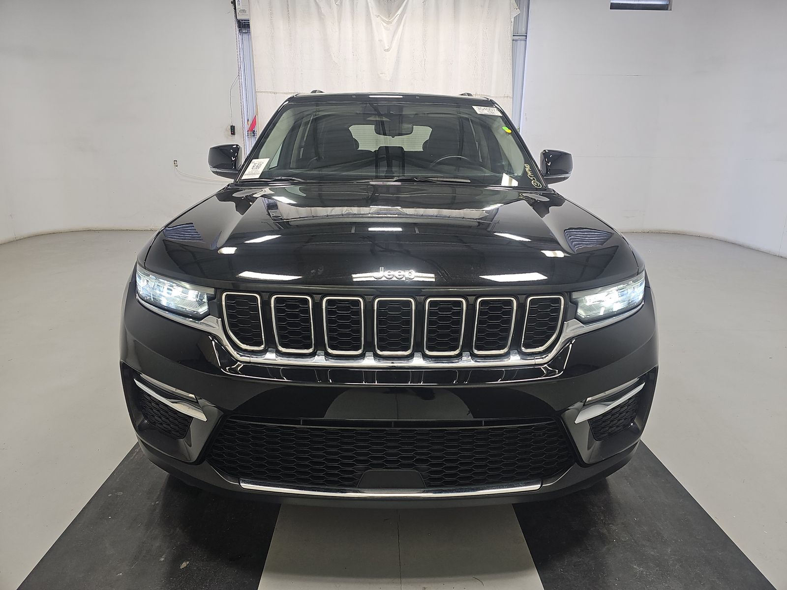 2022 Jeep Grand Cherokee Limited RWD