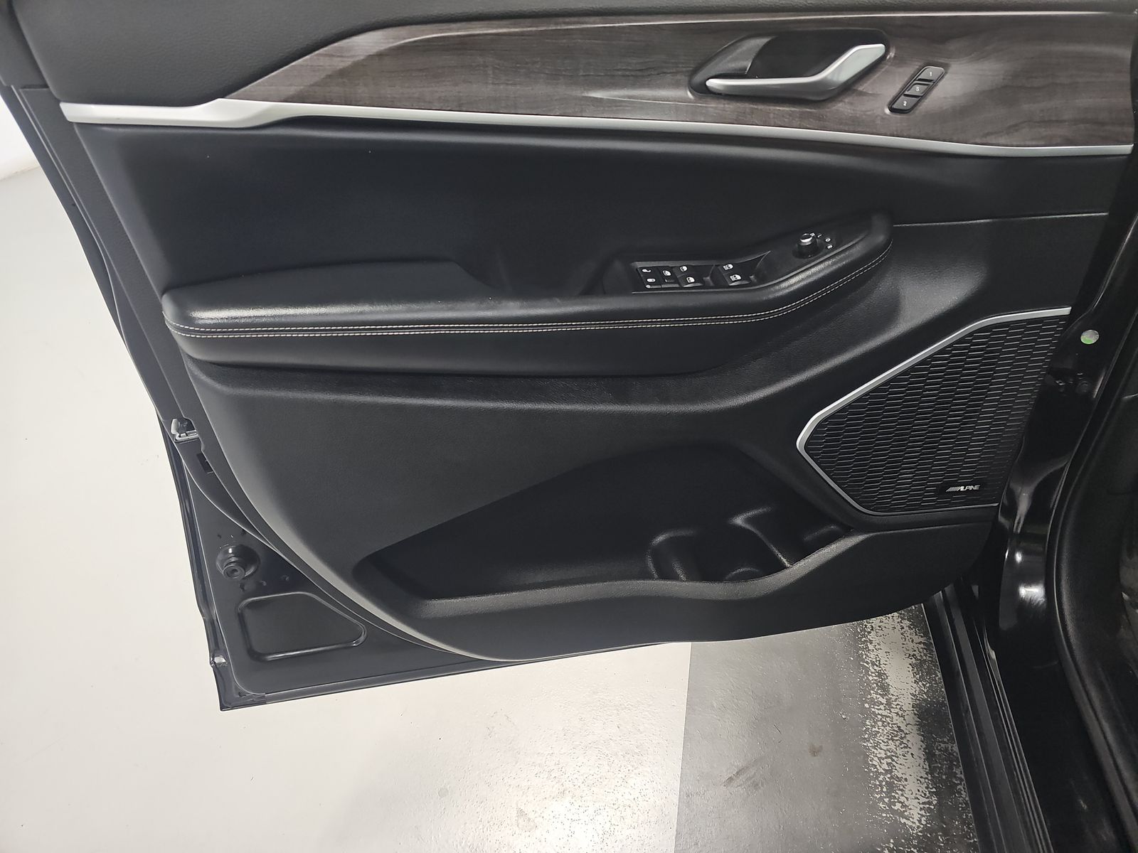 2022 Jeep Grand Cherokee Limited RWD