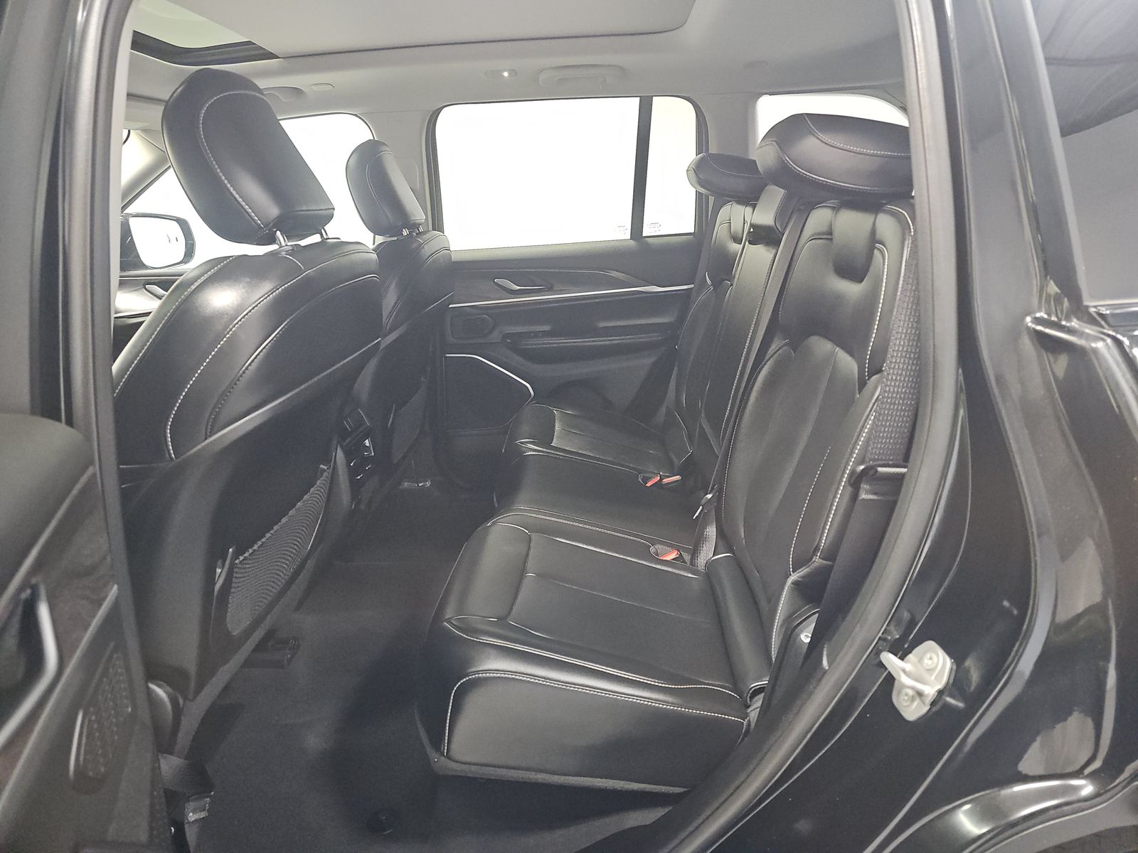 2022 Jeep Grand Cherokee Limited RWD