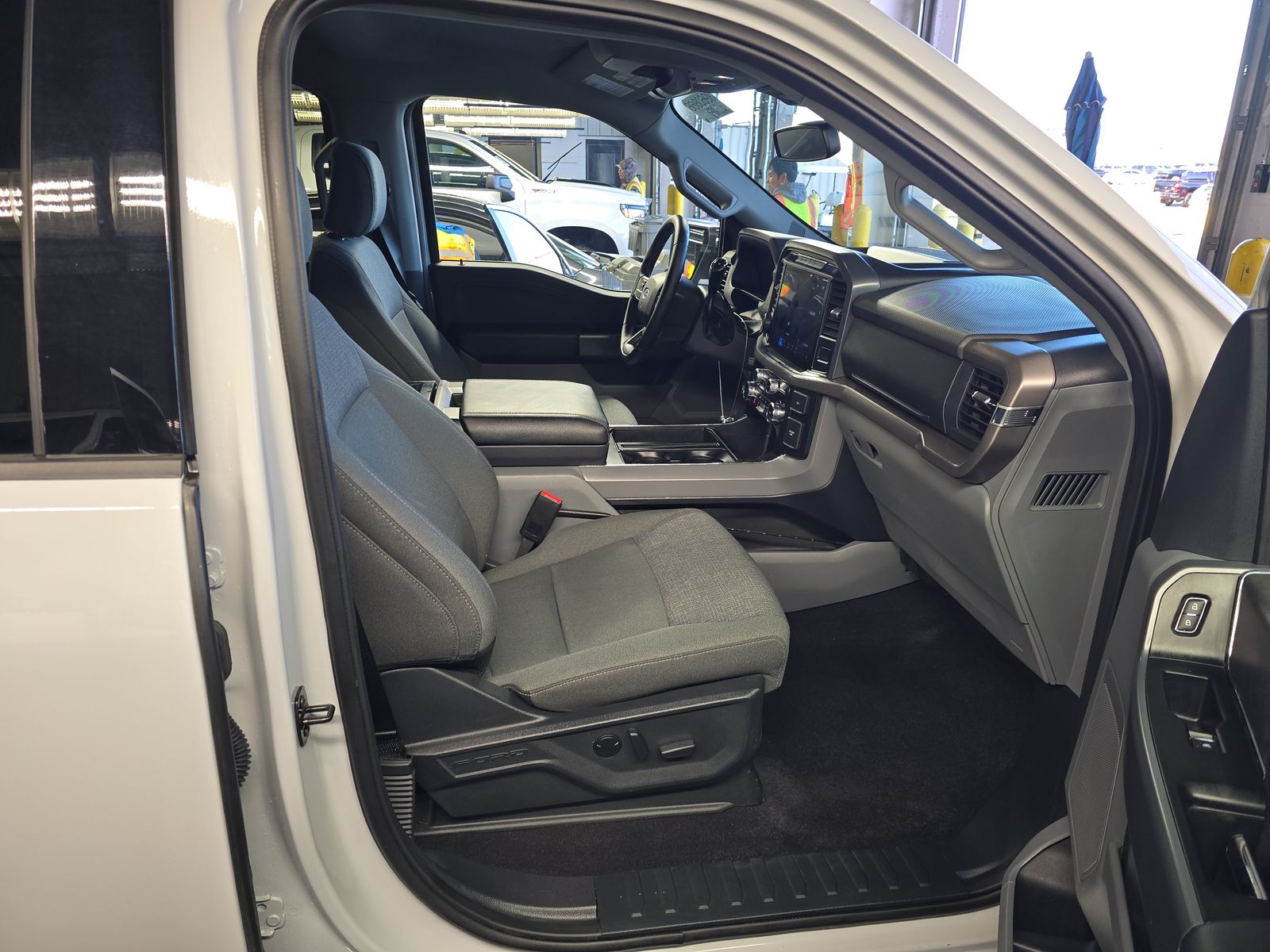 2024 Ford F-150 Hybrid XLT AWD