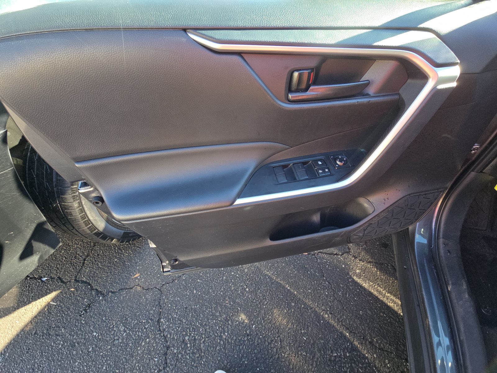 2024 Toyota RAV4 Hybrid LE AWD