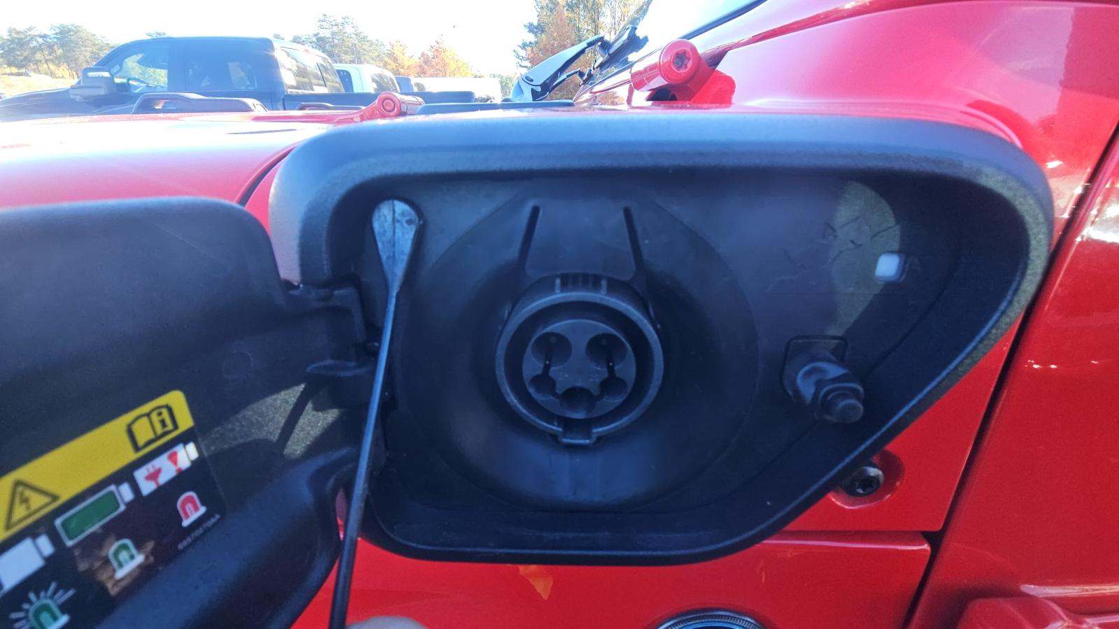 2025 Jeep Wrangler 4xe Sahara AWD