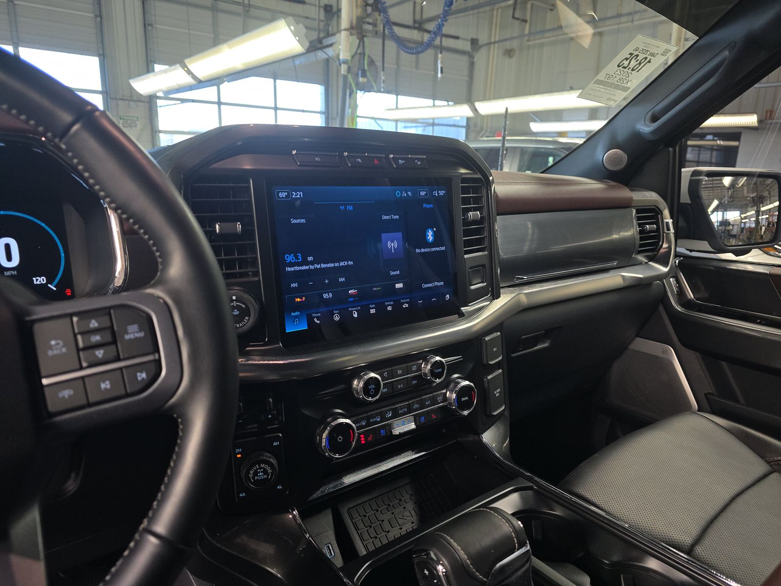 2023 Ford F-150 Lariat AWD