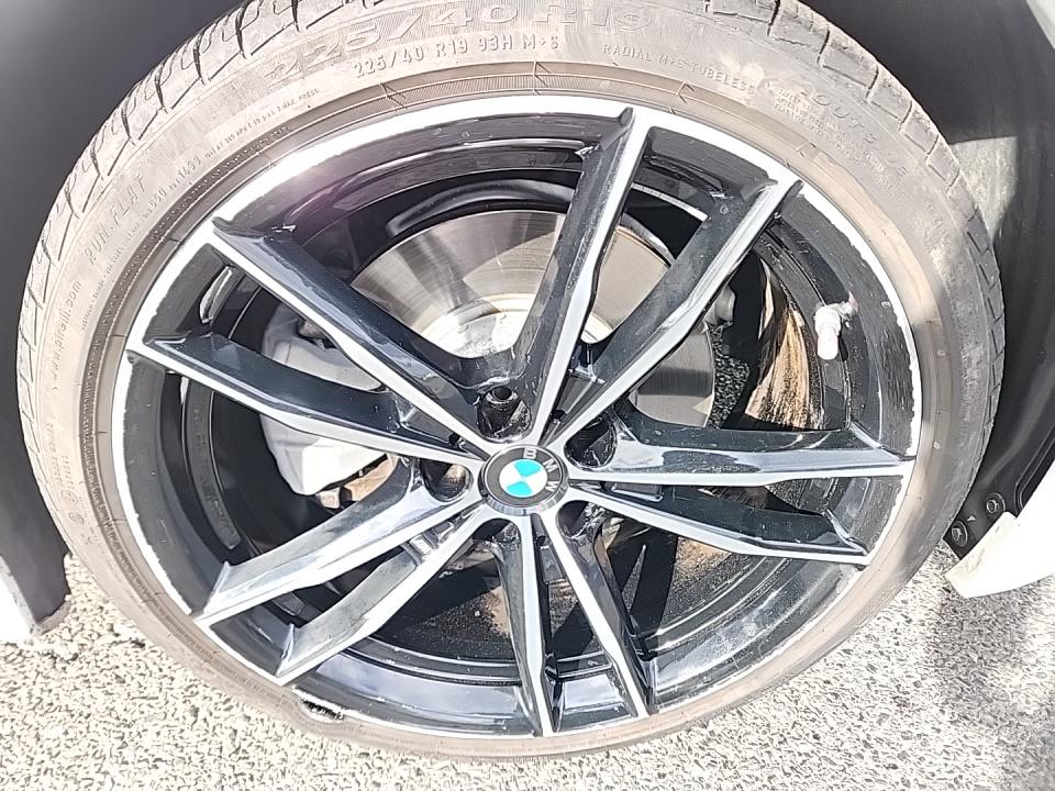 2023 BMW 3 Series 330i xDrive AWD