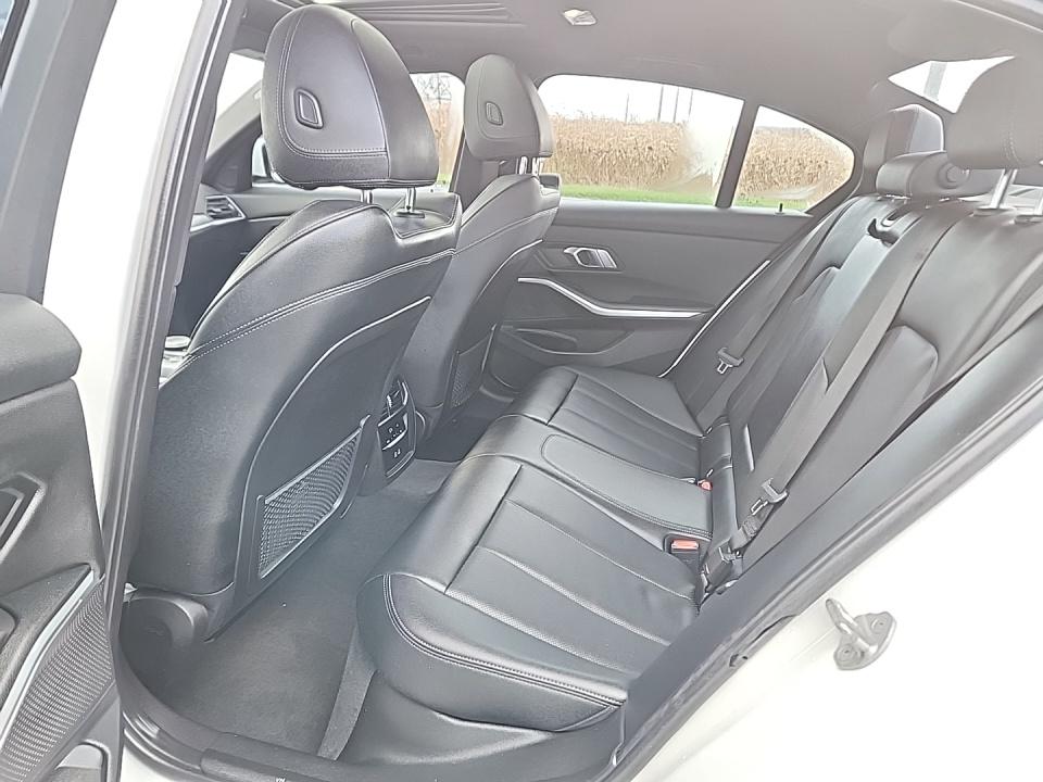 2023 BMW 3 Series 330i xDrive AWD