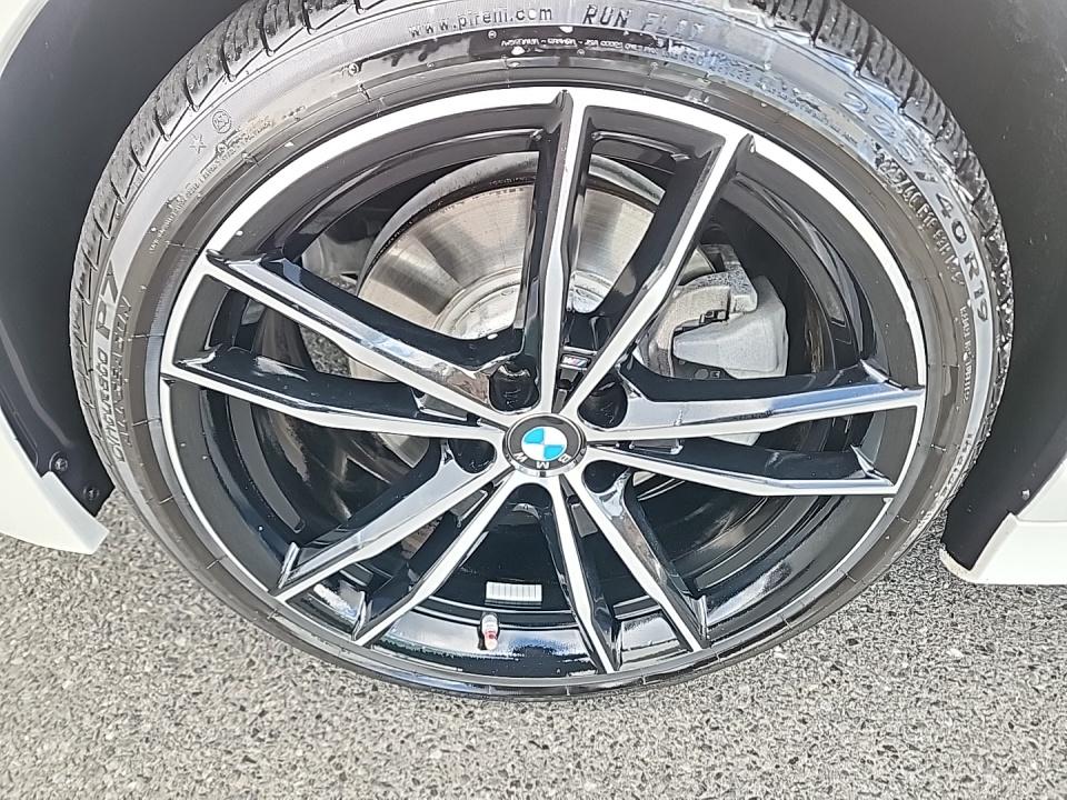 2023 BMW 3 Series 330i xDrive AWD