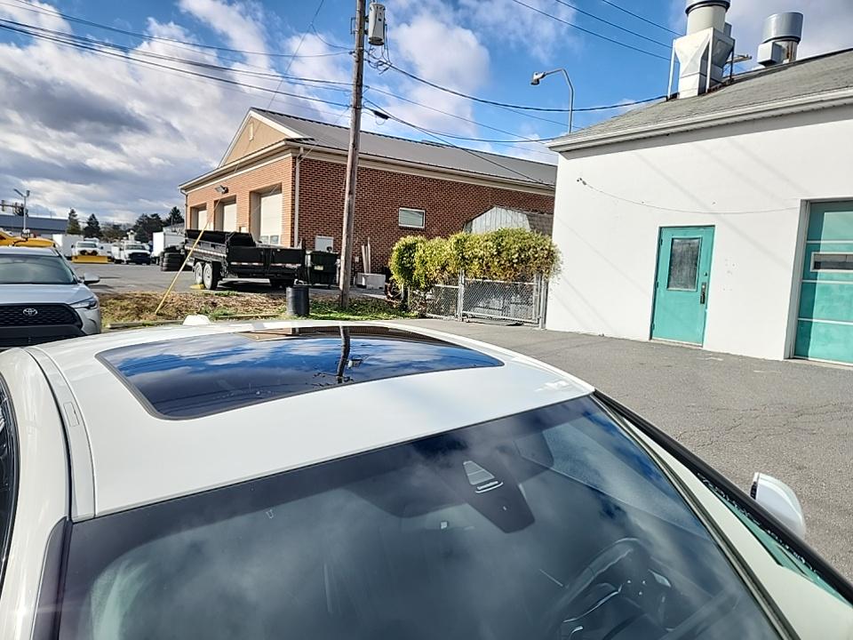 2023 BMW 3 Series 330i xDrive AWD