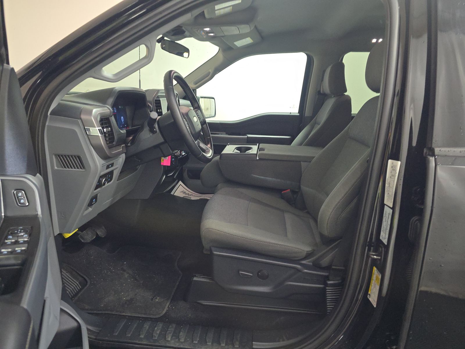 2025 Ford F-150 XLT AWD