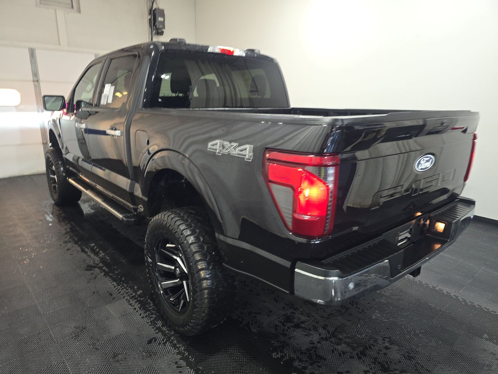 2025 Ford F-150 XLT AWD