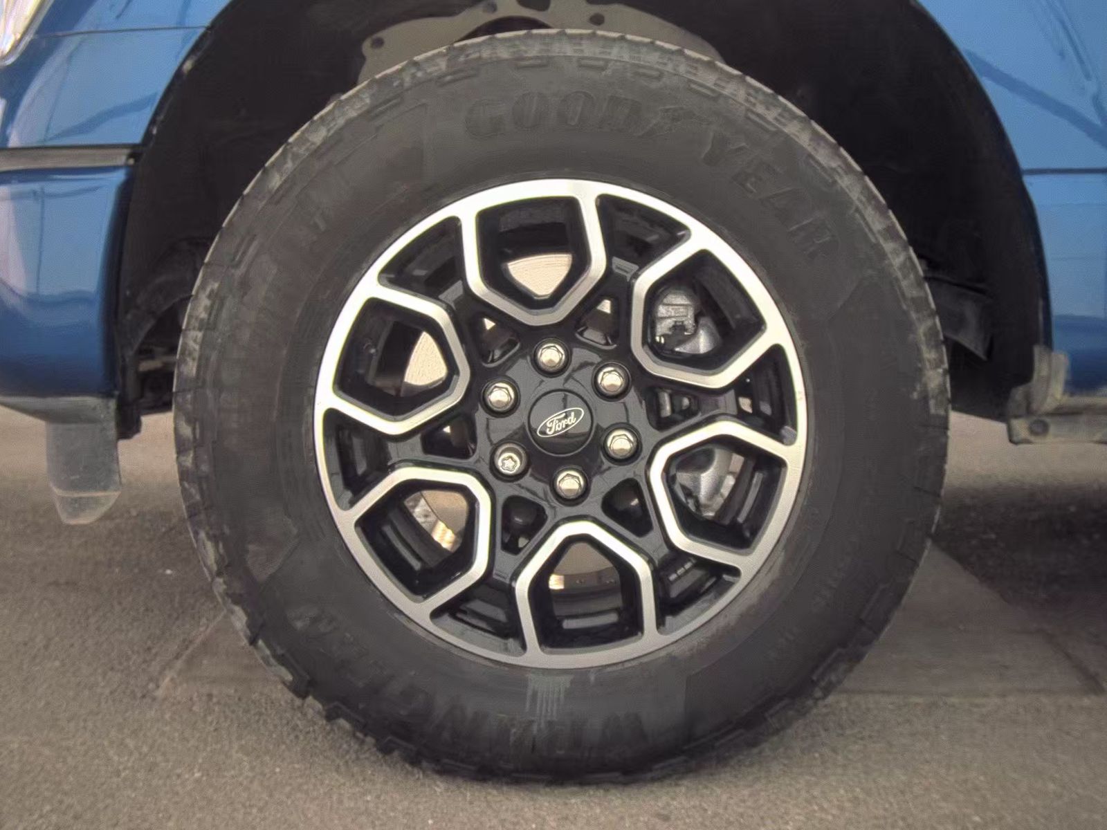 2023 Ford F-150 XLT AWD