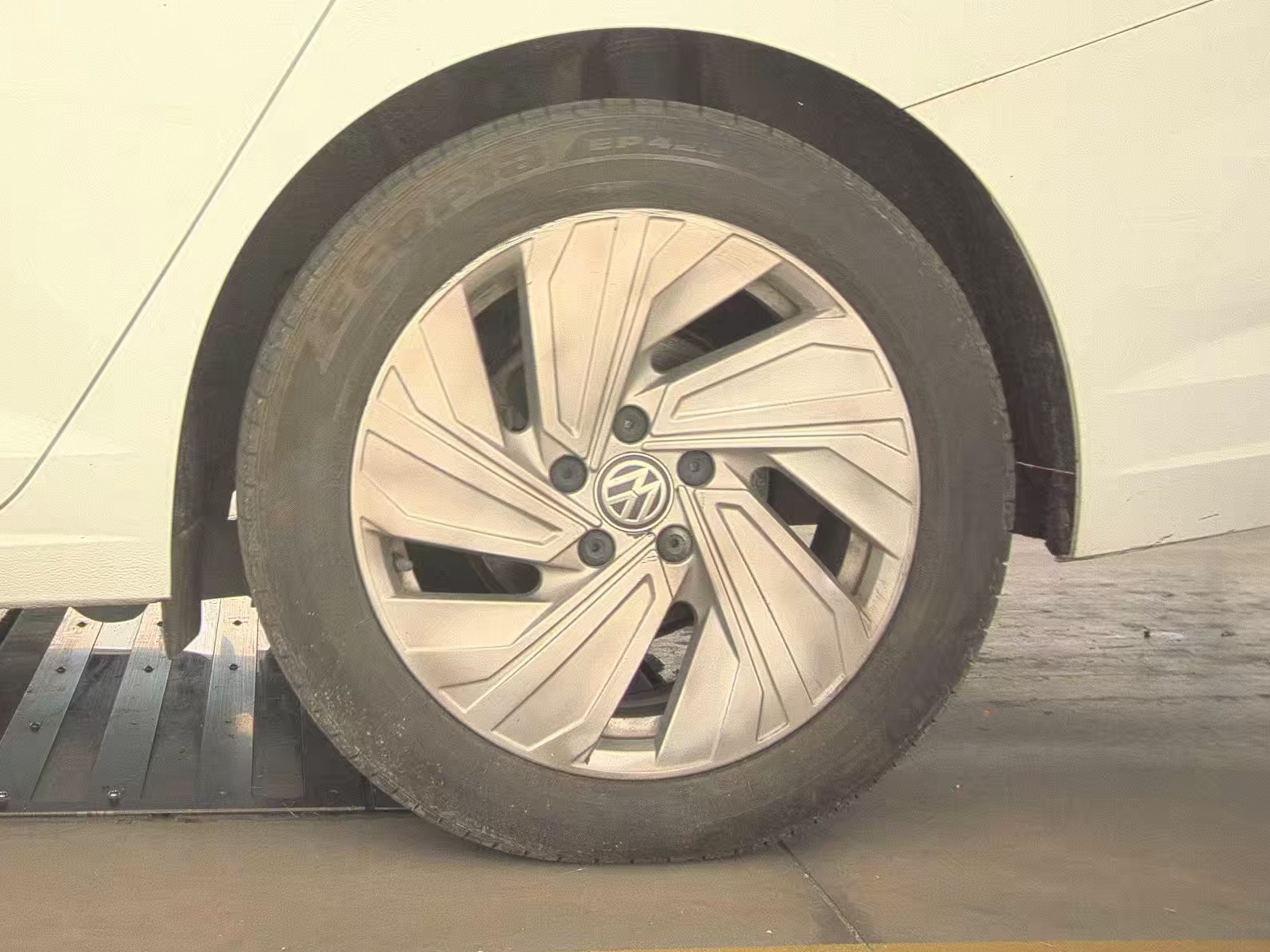 2019 Volkswagen Jetta 1.4T SEL Premium FWD