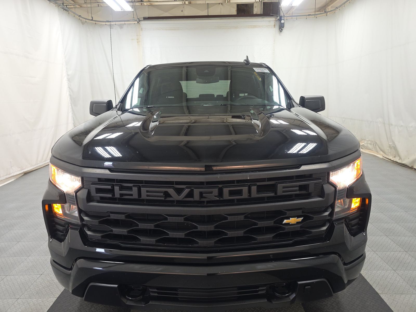 2023 Chevrolet Silverado 1500 Custom AWD