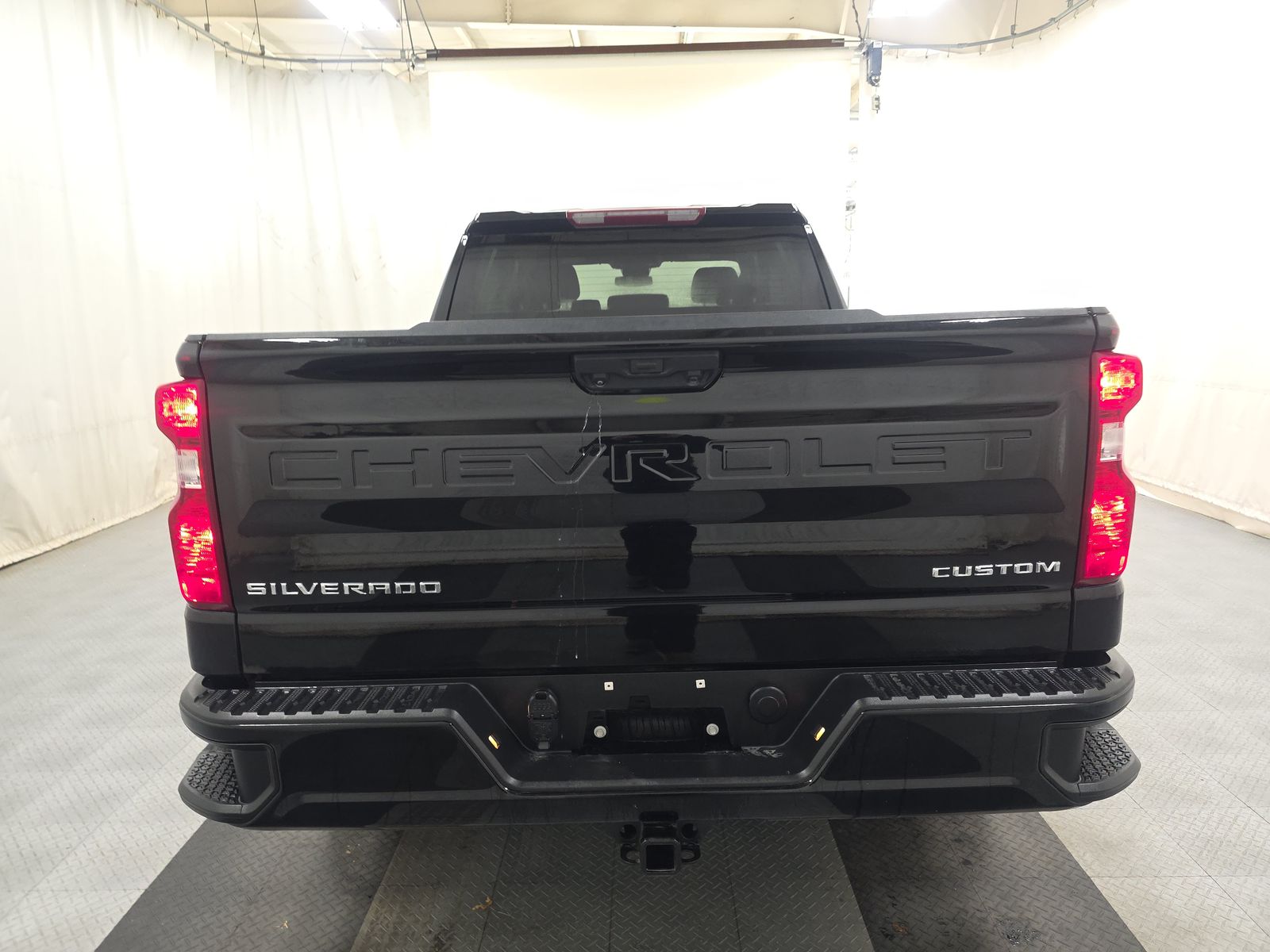 2023 Chevrolet Silverado 1500 Custom AWD