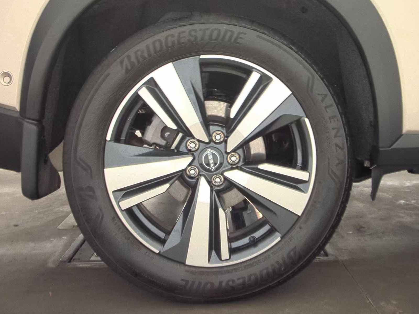 2023 Nissan Rogue Platinum AWD