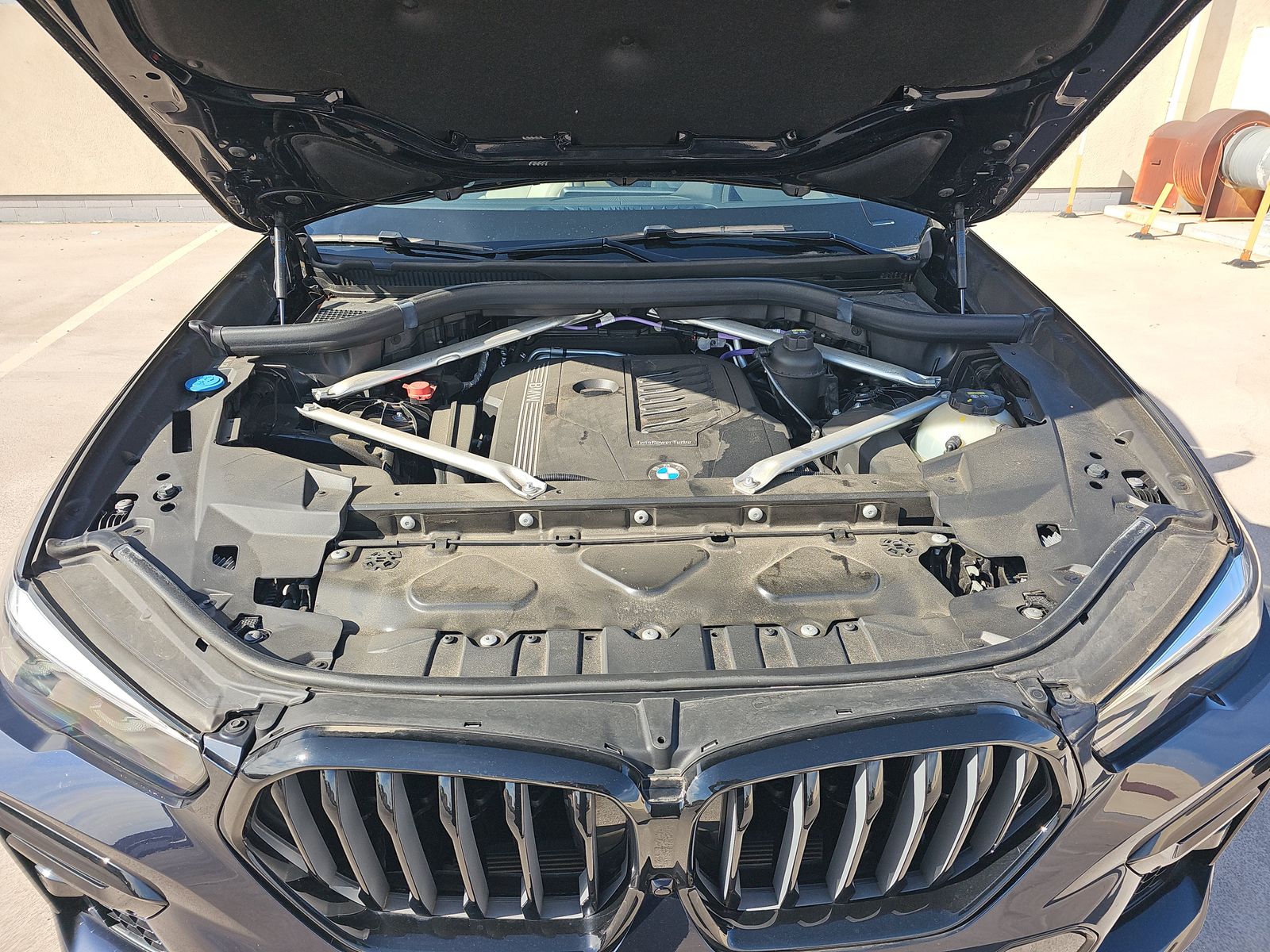 2022 BMW X6 xDrive40i AWD