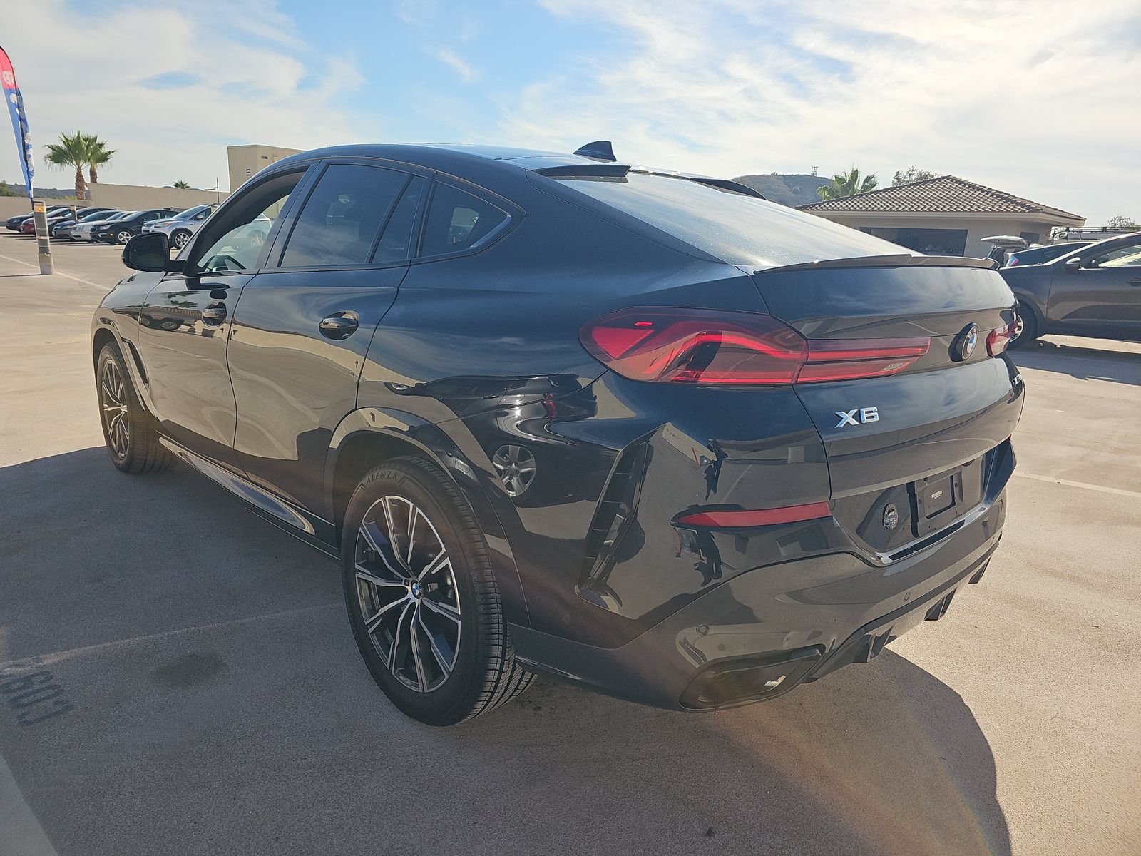 2022 BMW X6 xDrive40i AWD