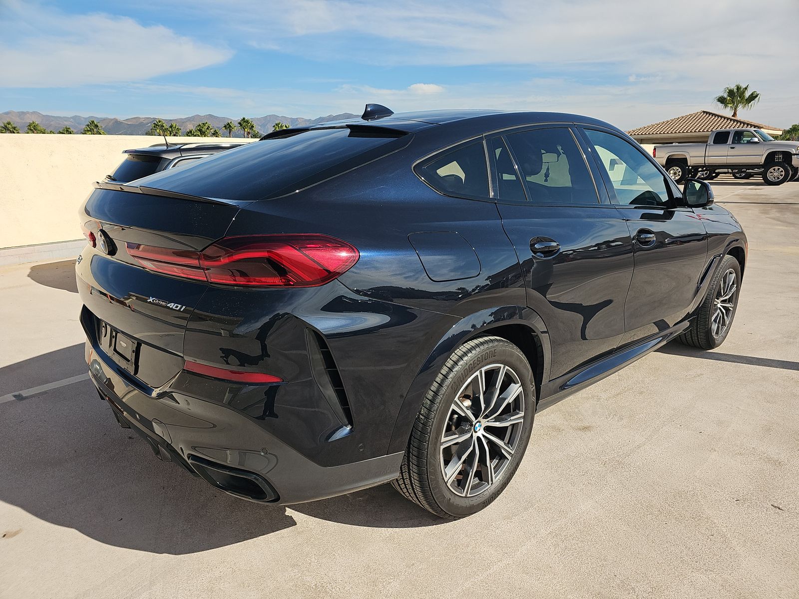 2022 BMW X6 xDrive40i AWD