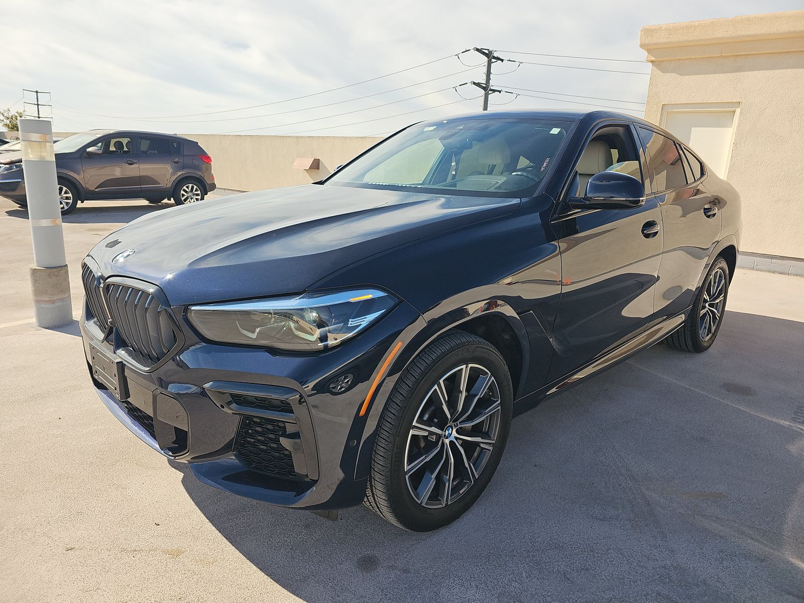 2022 BMW X6 xDrive40i AWD