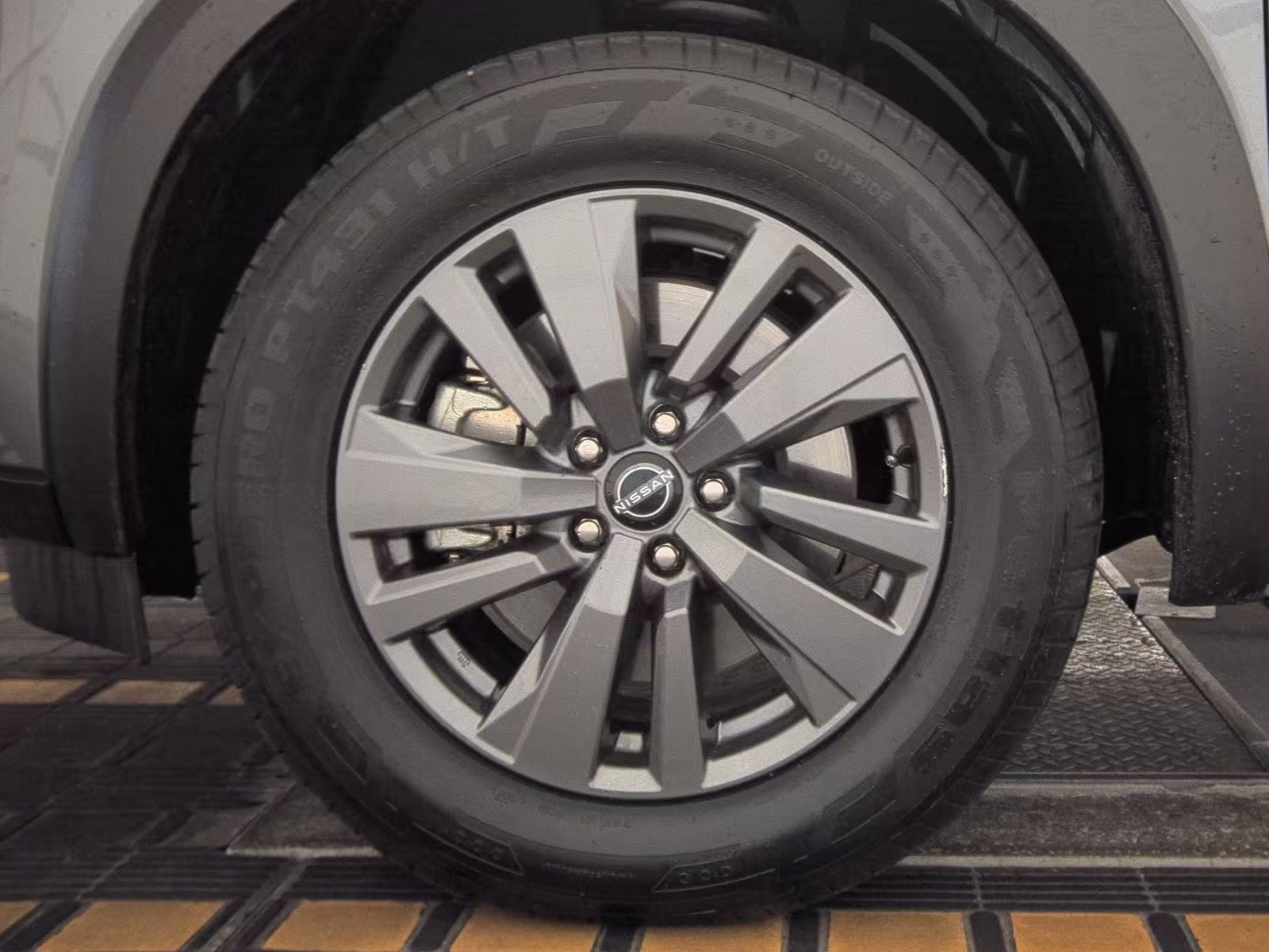 2024 Nissan Pathfinder SV AWD