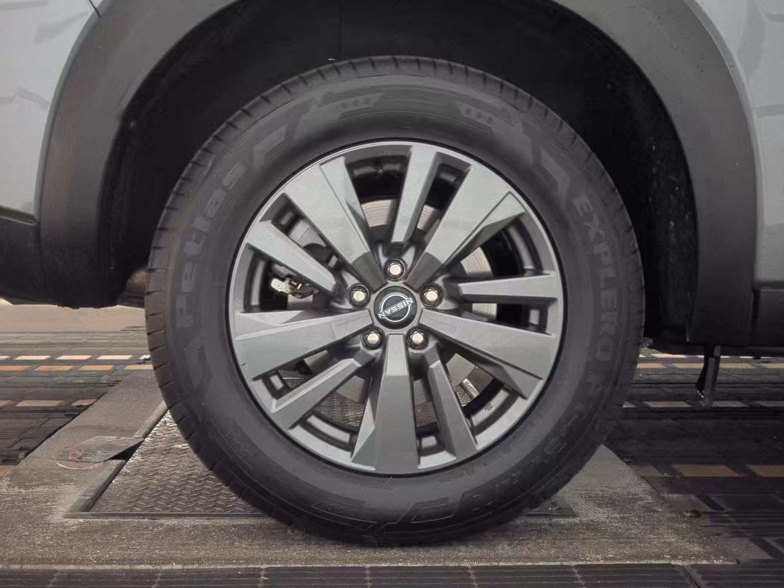 2024 Nissan Pathfinder SV AWD