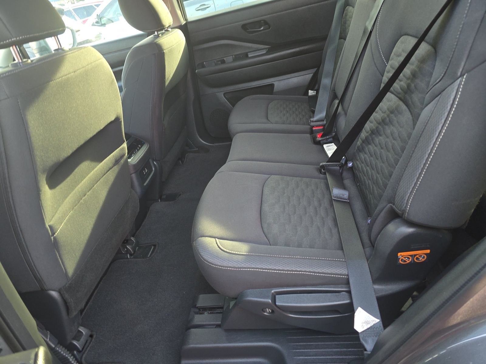 2024 Nissan Pathfinder SV AWD