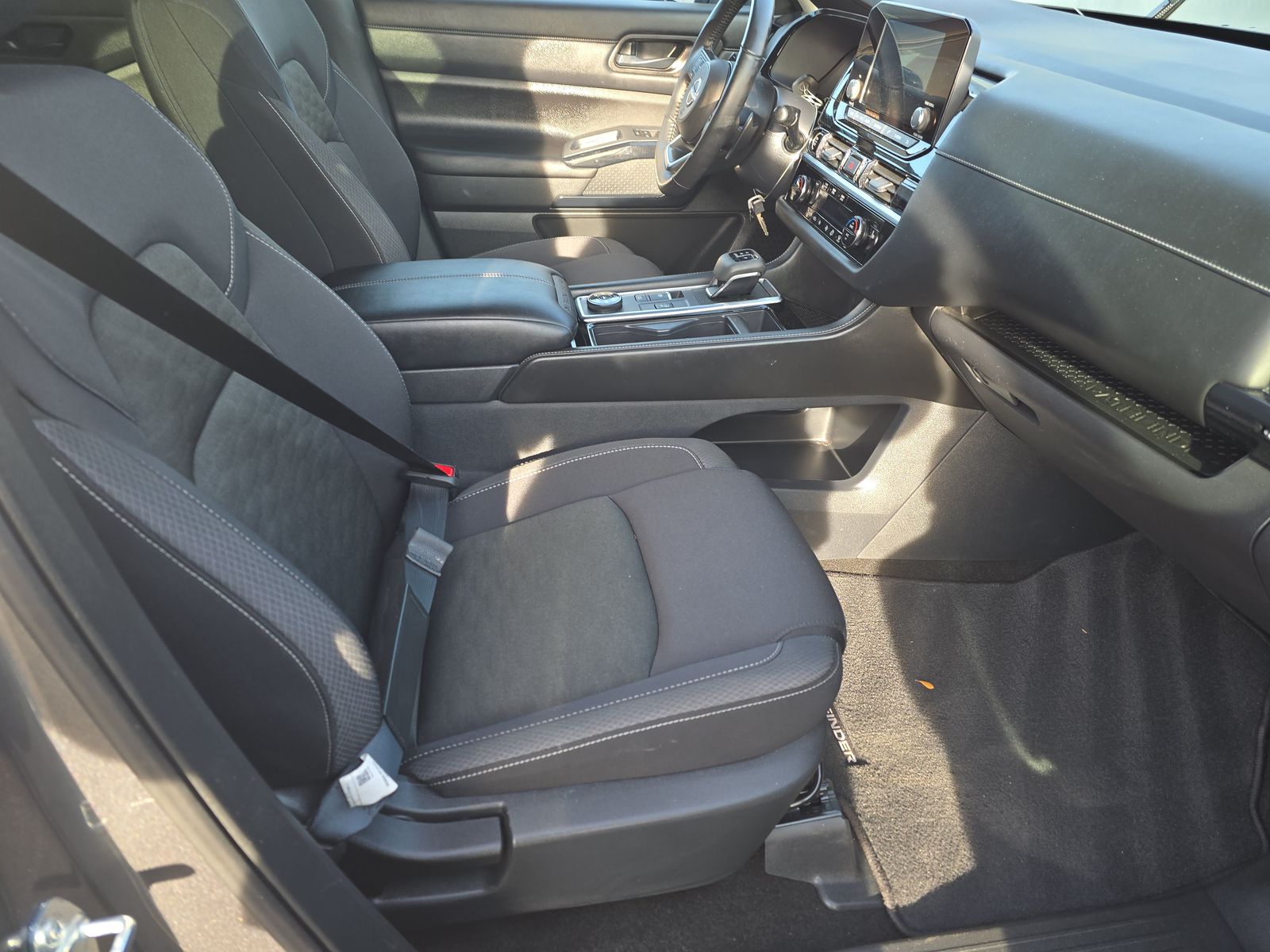 2024 Nissan Pathfinder SV AWD