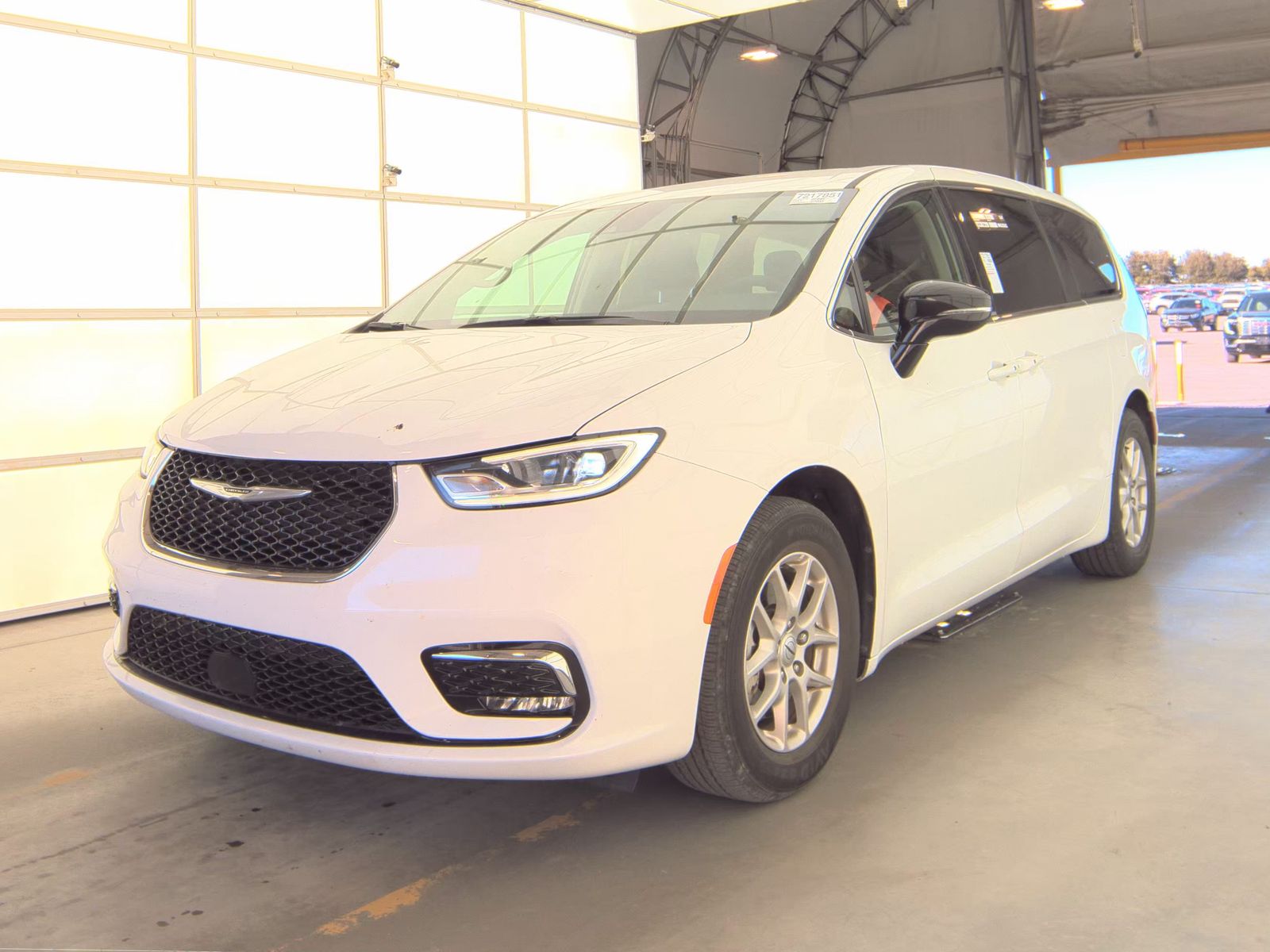 2024 Chrysler Pacifica Touring L FWD